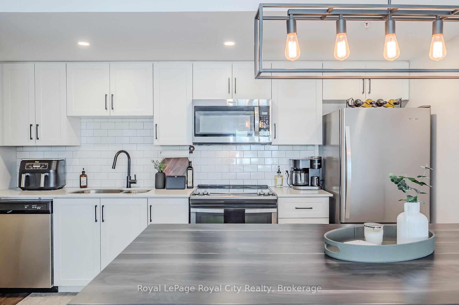 Photo 13 of Unit 205, 108 Summit Ridge Drive, Guelph, Grange Road — HOMEH