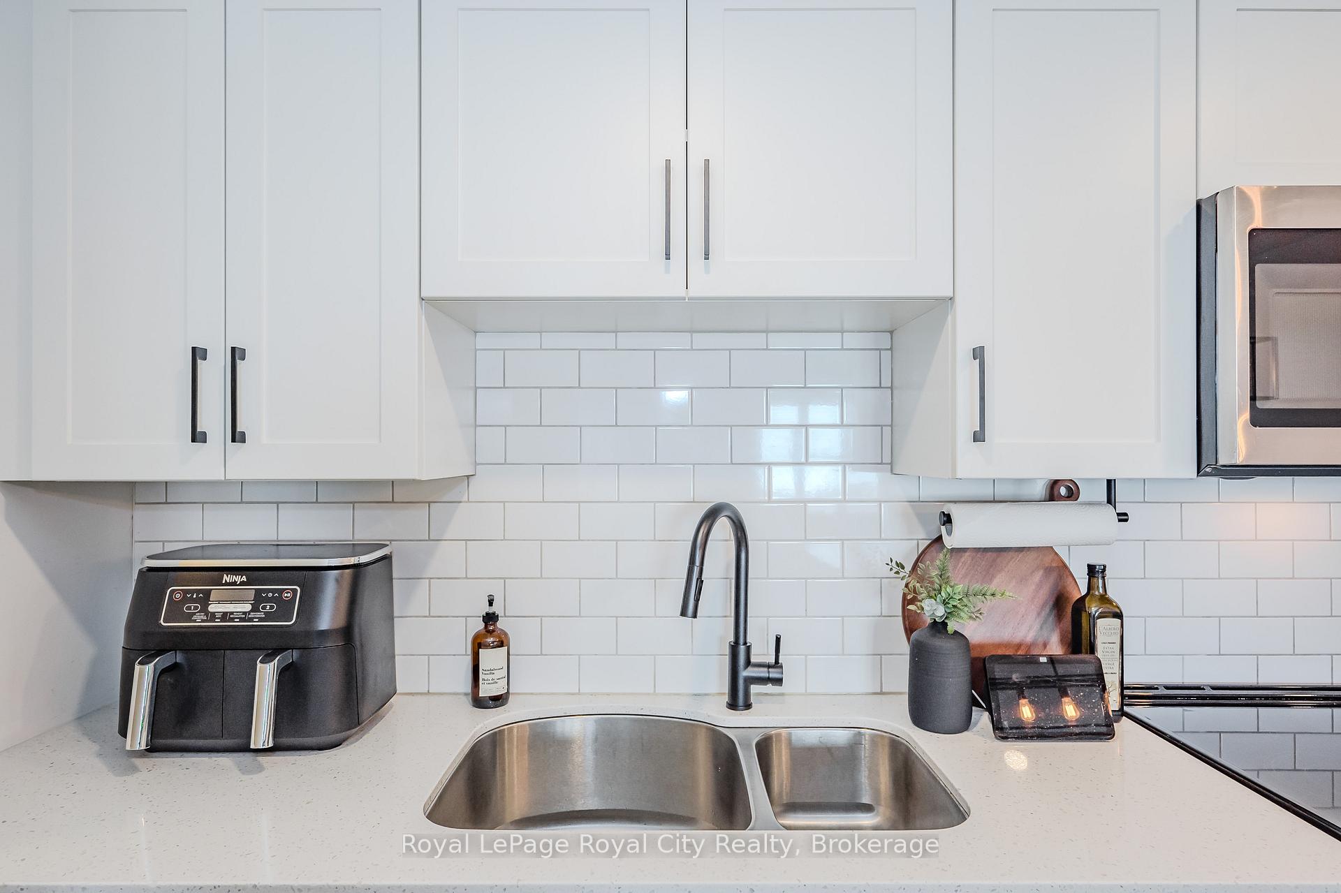 Photo 14 of Unit 205, 108 Summit Ridge Drive, Guelph, Grange Road — HOMEH