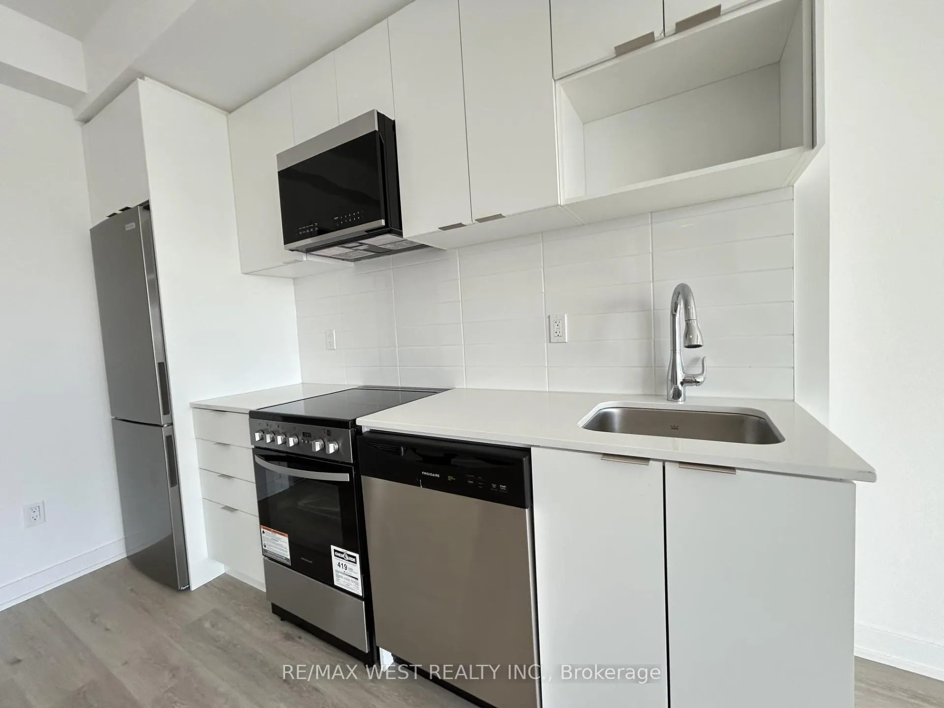 Photo 3 of Unit 708, 4569 Kingston Road, Scarborough, West Hill — HOMEH