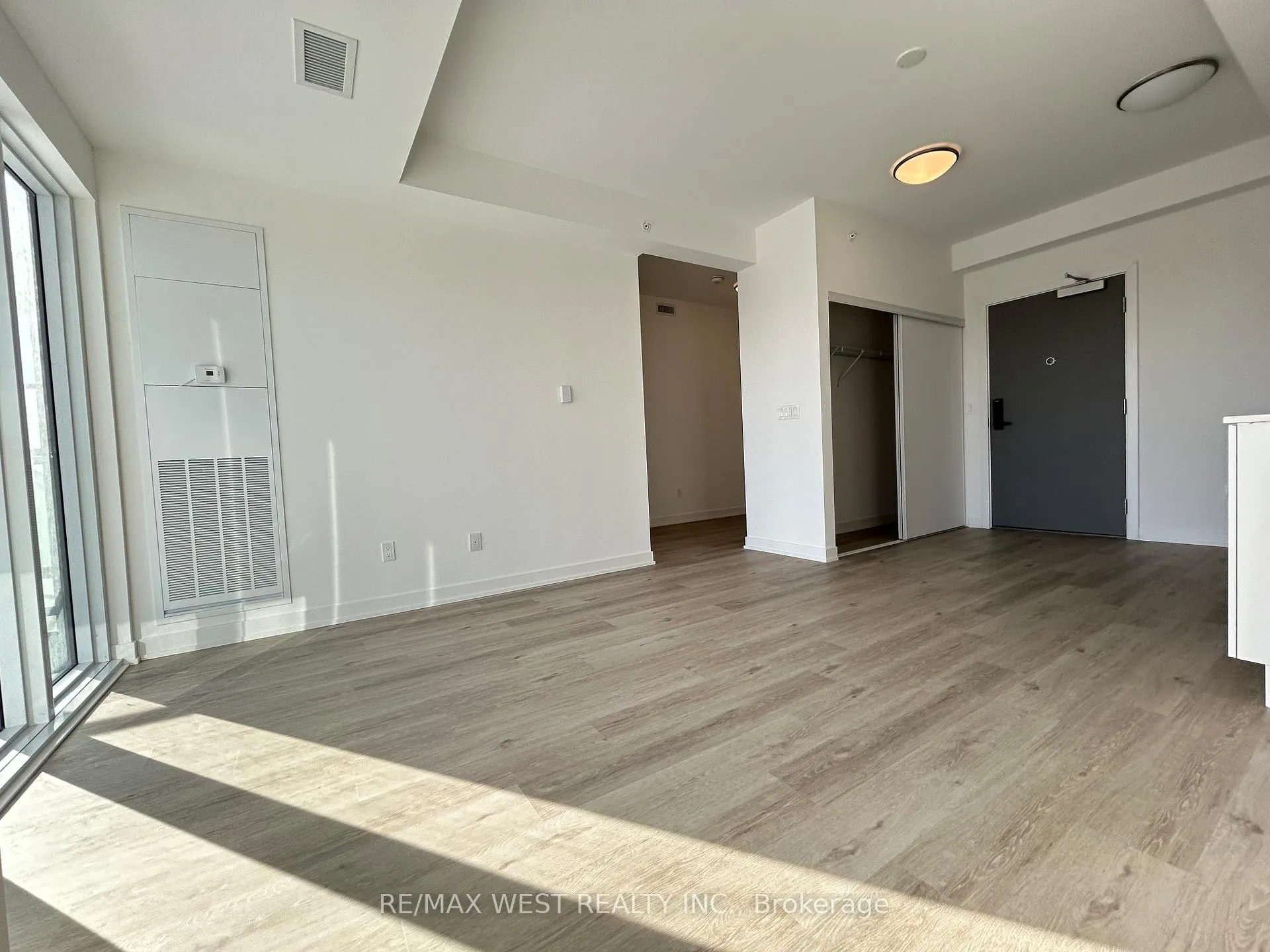 Photo 4 of Unit 708, 4569 Kingston Road, Scarborough, West Hill — HOMEH