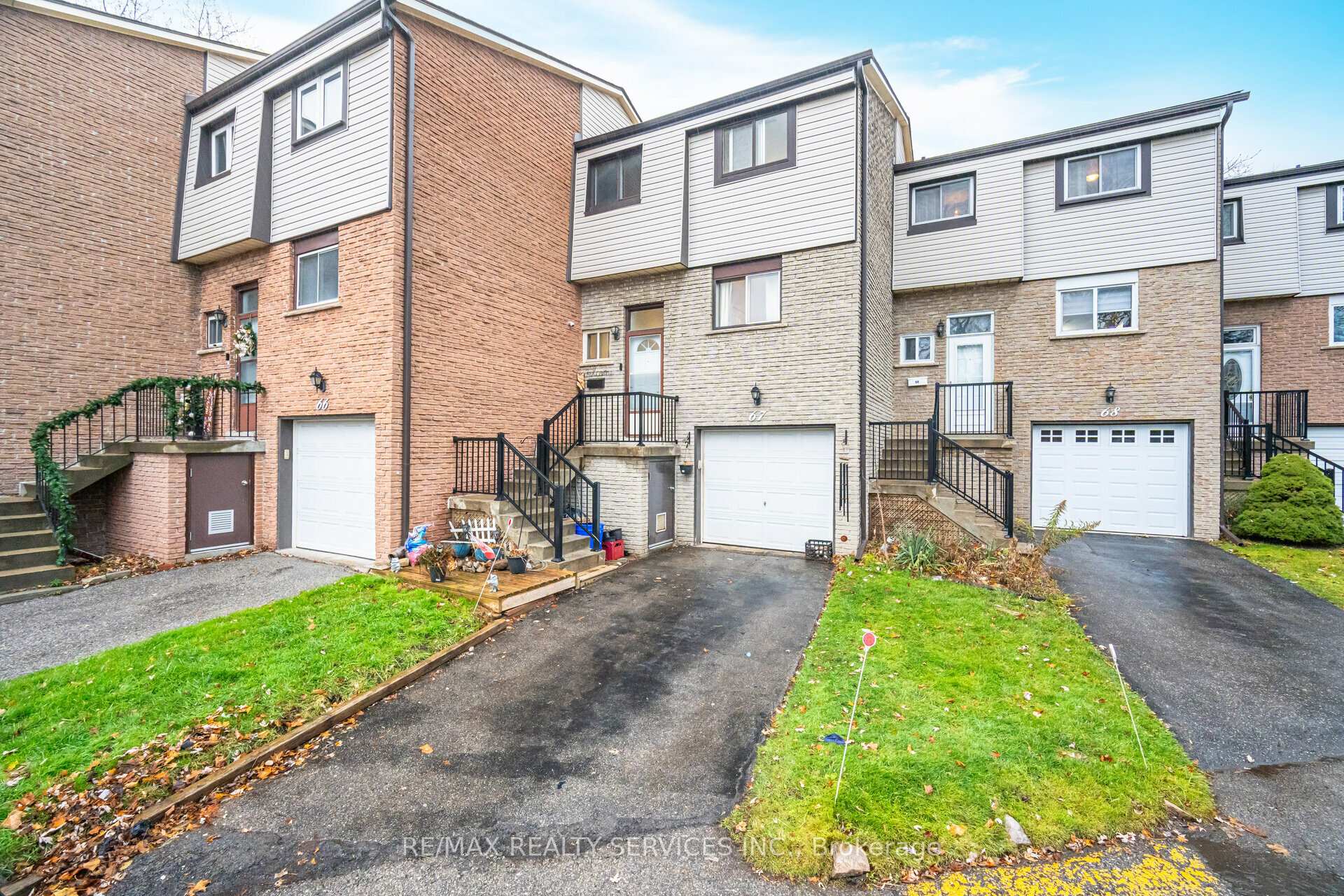 Photo 2 of Unit #67, 1945 Denmar Road, Pickering, Village East — HOMEH