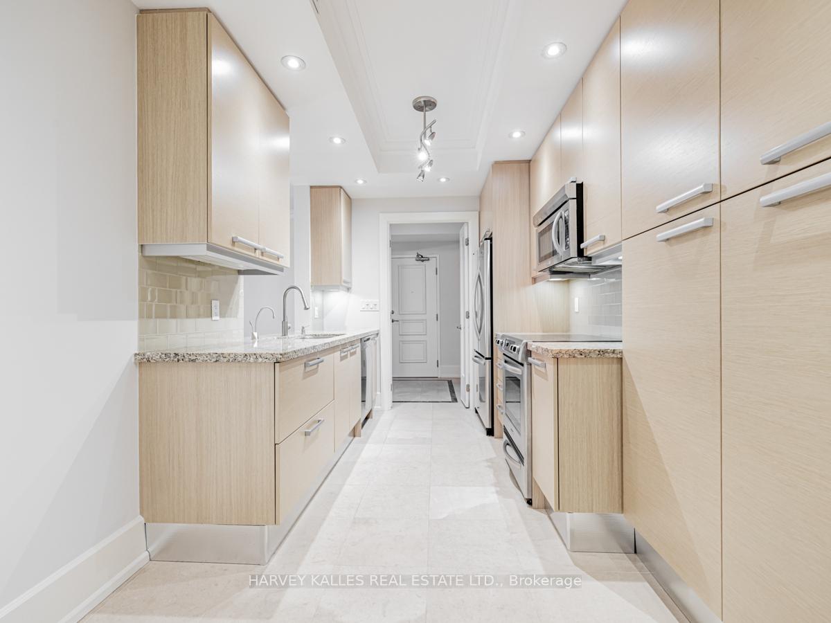 Photo 11 of Unit 704C, 662 Sheppard Avenue E, North York, Bayview Village — HOMEH