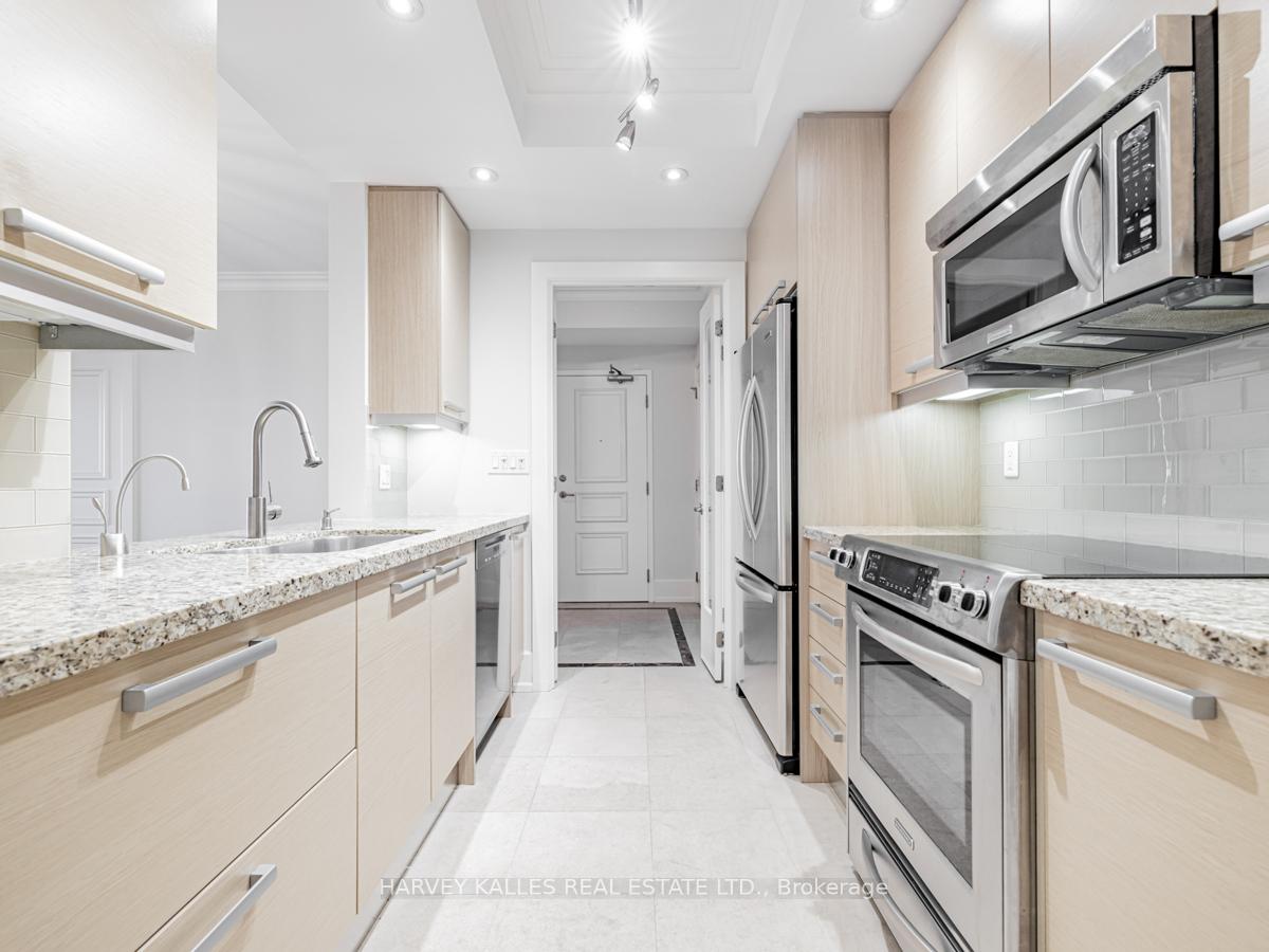 Photo 12 of Unit 704C, 662 Sheppard Avenue E, North York, Bayview Village — HOMEH