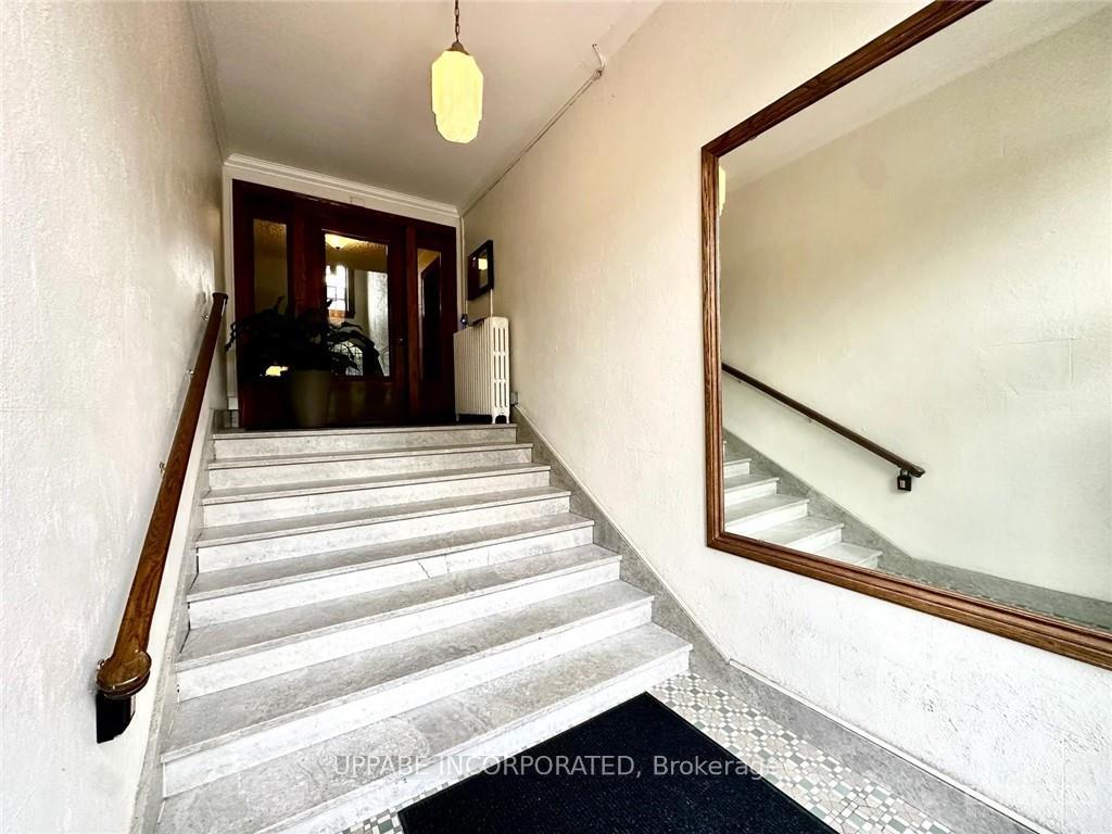 Photo 3 of Unit 3, 180 Augusta Street, Ottawa, Sandy Hill — HOMEH
