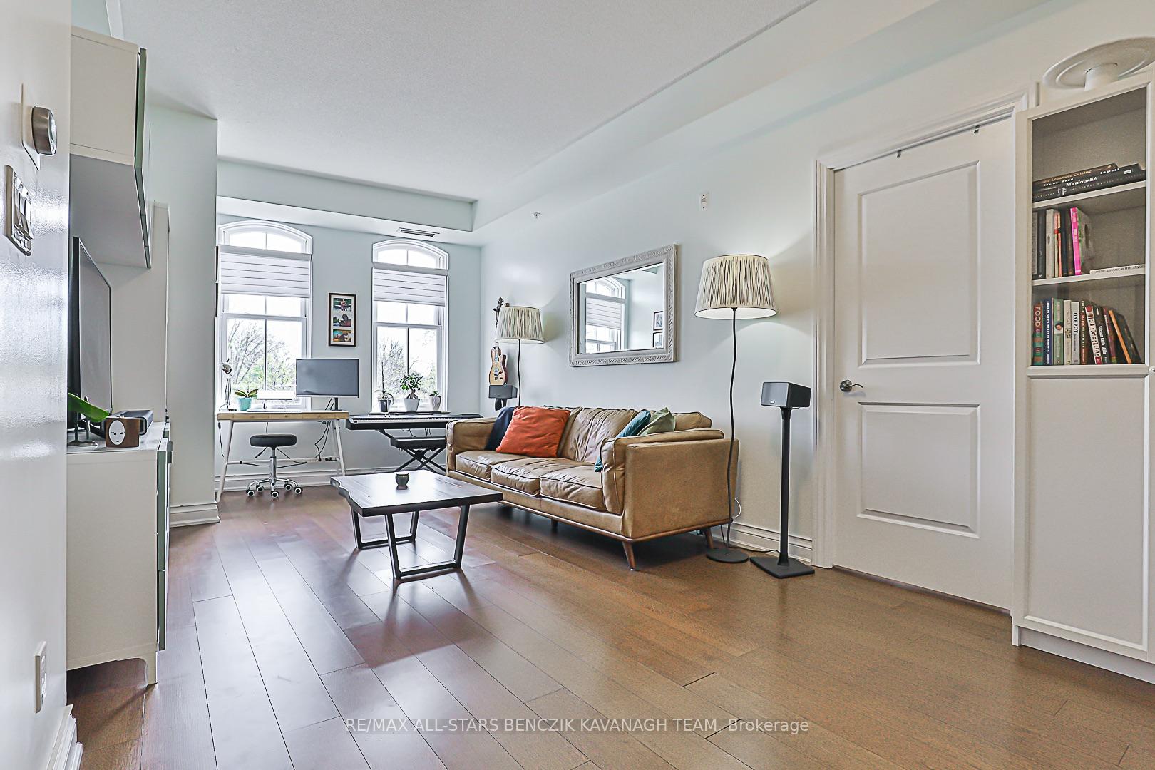 Photo 3 of Unit 323, 68 Main Street N, Markham, Old Markham Village — HOMEH