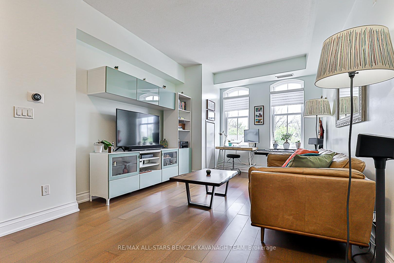 Photo 4 of Unit 323, 68 Main Street N, Markham, Old Markham Village — HOMEH