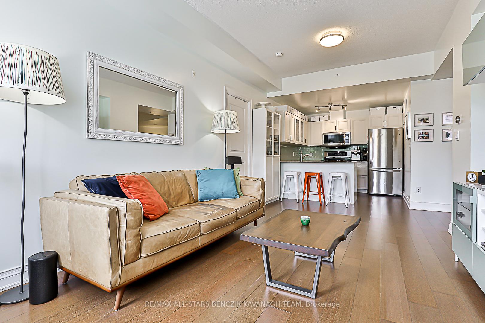 Photo 5 of Unit 323, 68 Main Street N, Markham, Old Markham Village — HOMEH