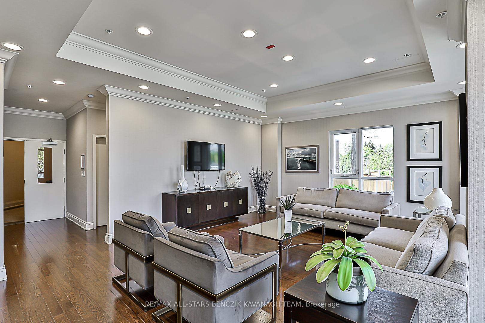 Photo 18 of Unit 323, 68 Main Street N, Markham, Old Markham Village — HOMEH