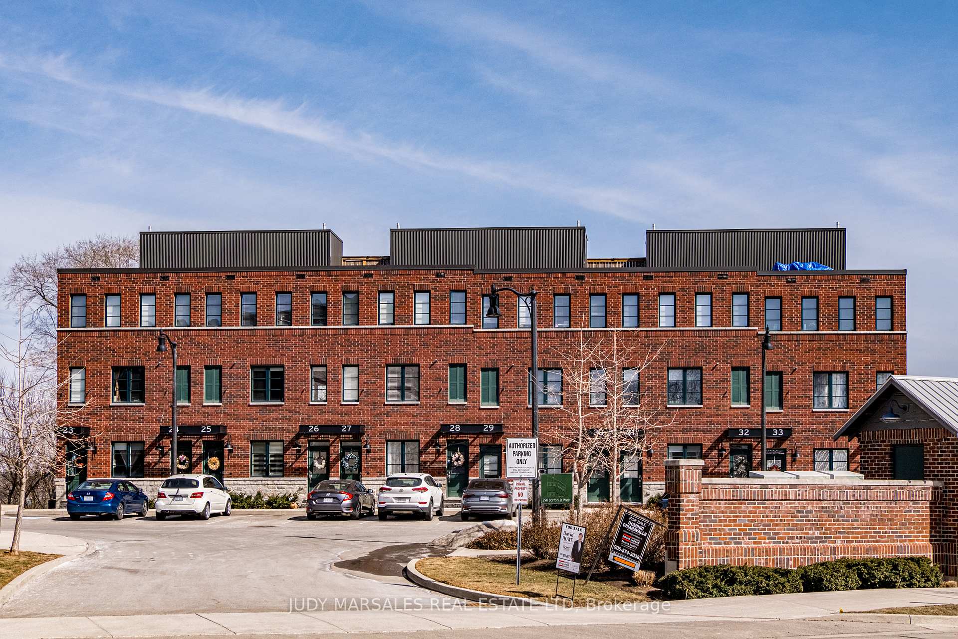 Photo 2 of Unit 25, 290 Barton Street W, Hamilton, Strathcona — HOMEH