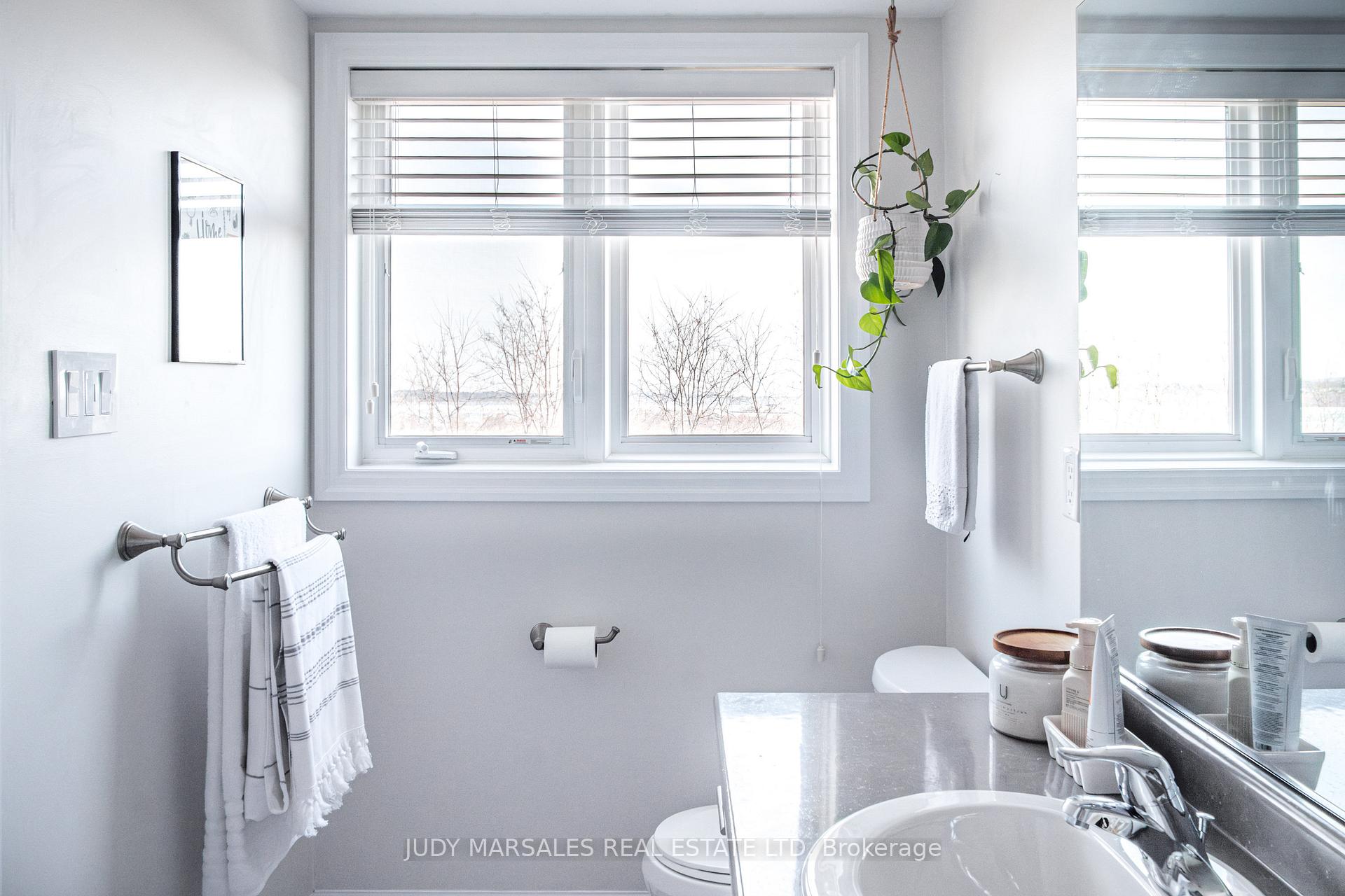 Photo 17 of Unit 25, 290 Barton Street W, Hamilton, Strathcona — HOMEH