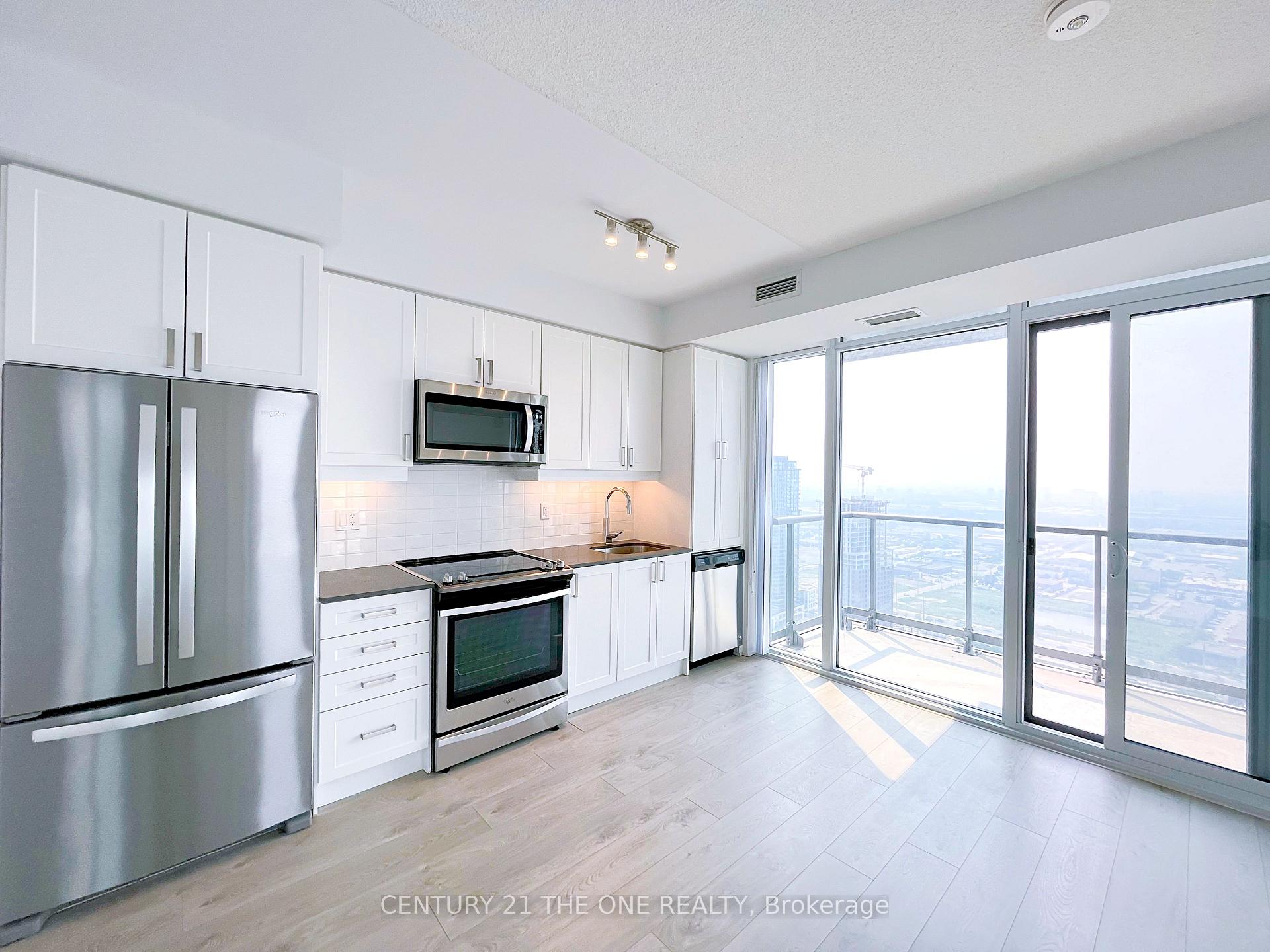 Photo 3 of Unit LPH6, 7895 Jane Street, Vaughan, Concord — HOMEH