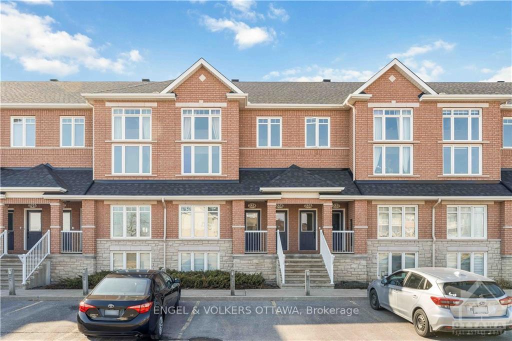 Photo 1 of 236 Tivoli, Ottawa, Merivale Industrial Park/Citiplace — HOMEH