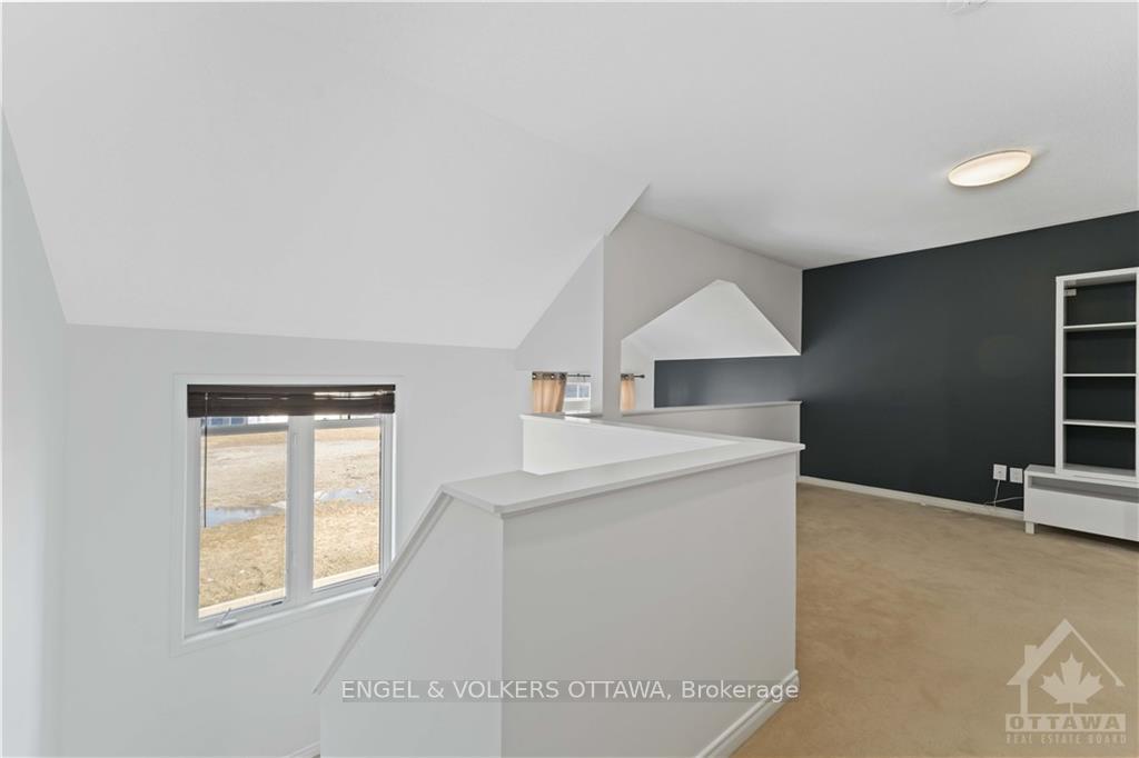 Photo 7 of 236 Tivoli, Ottawa, Merivale Industrial Park/Citiplace — HOMEH