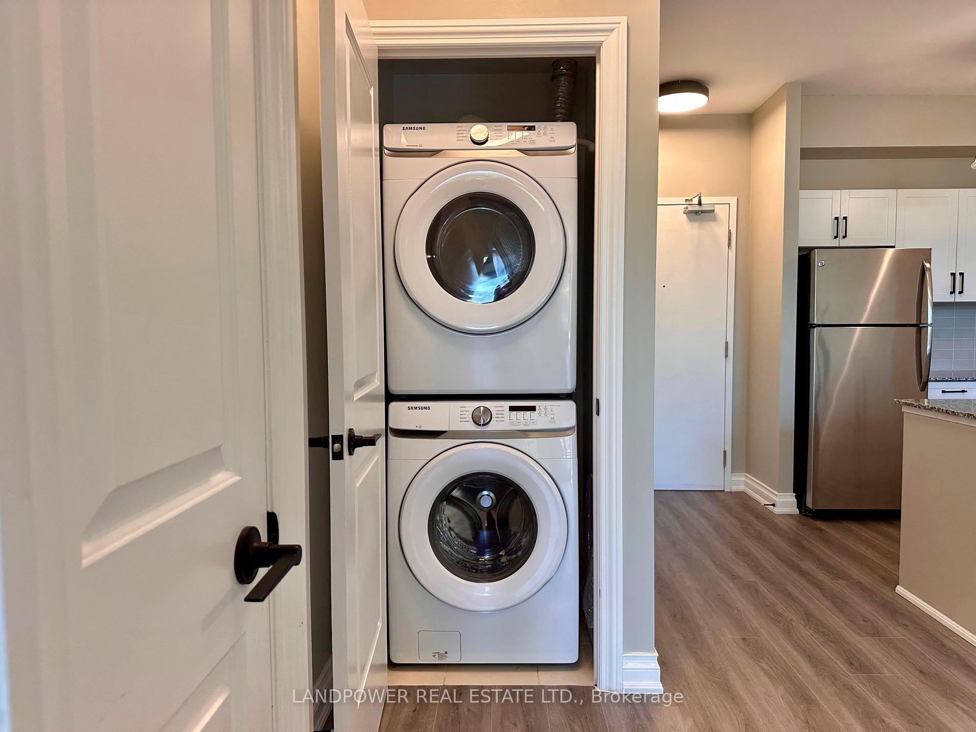 Photo 6 of Unit 113, 68 Main Street N, Markham, Old Markham Village — HOMEH
