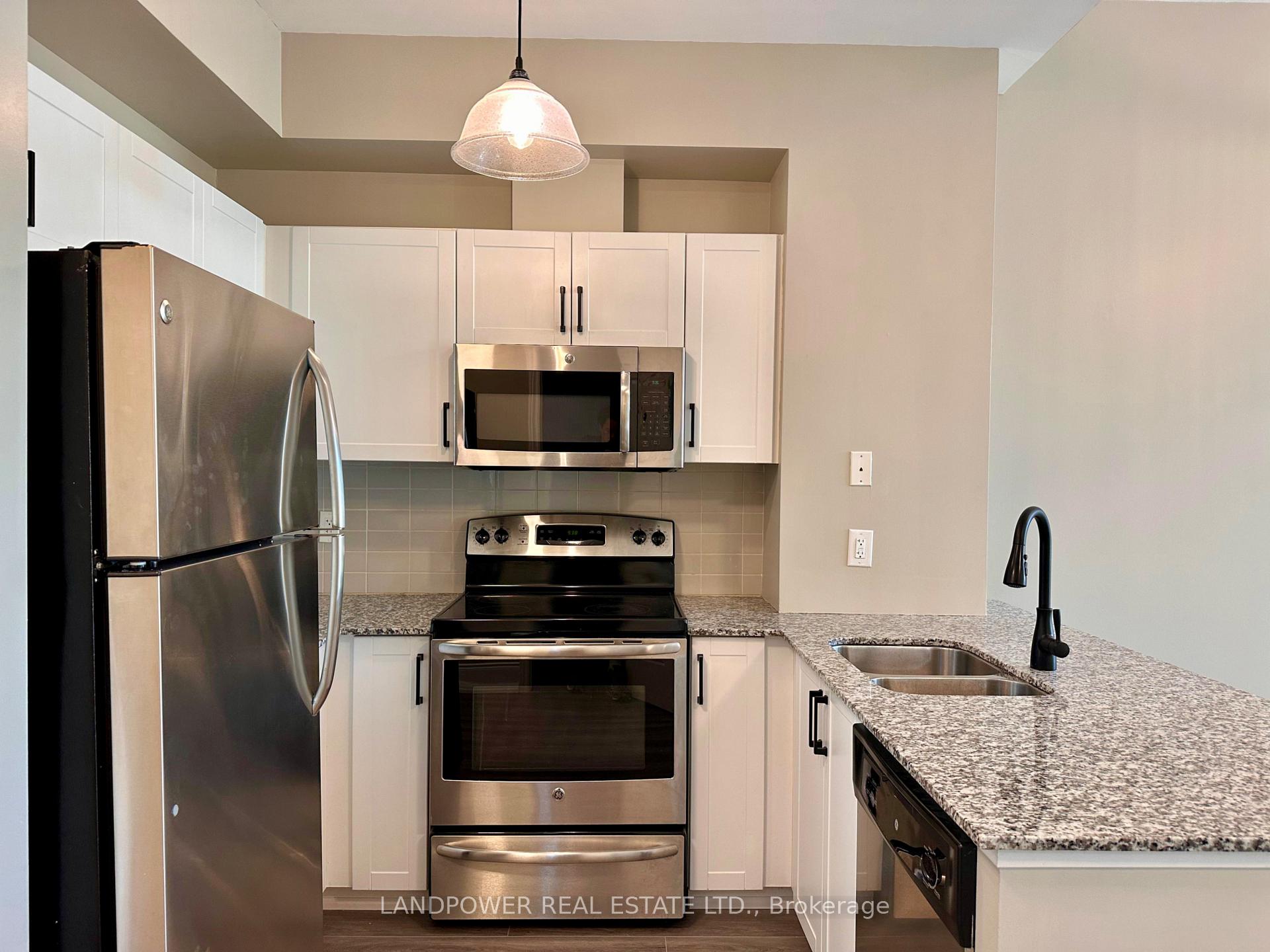 Photo 7 of Unit 113, 68 Main Street N, Markham, Old Markham Village — HOMEH
