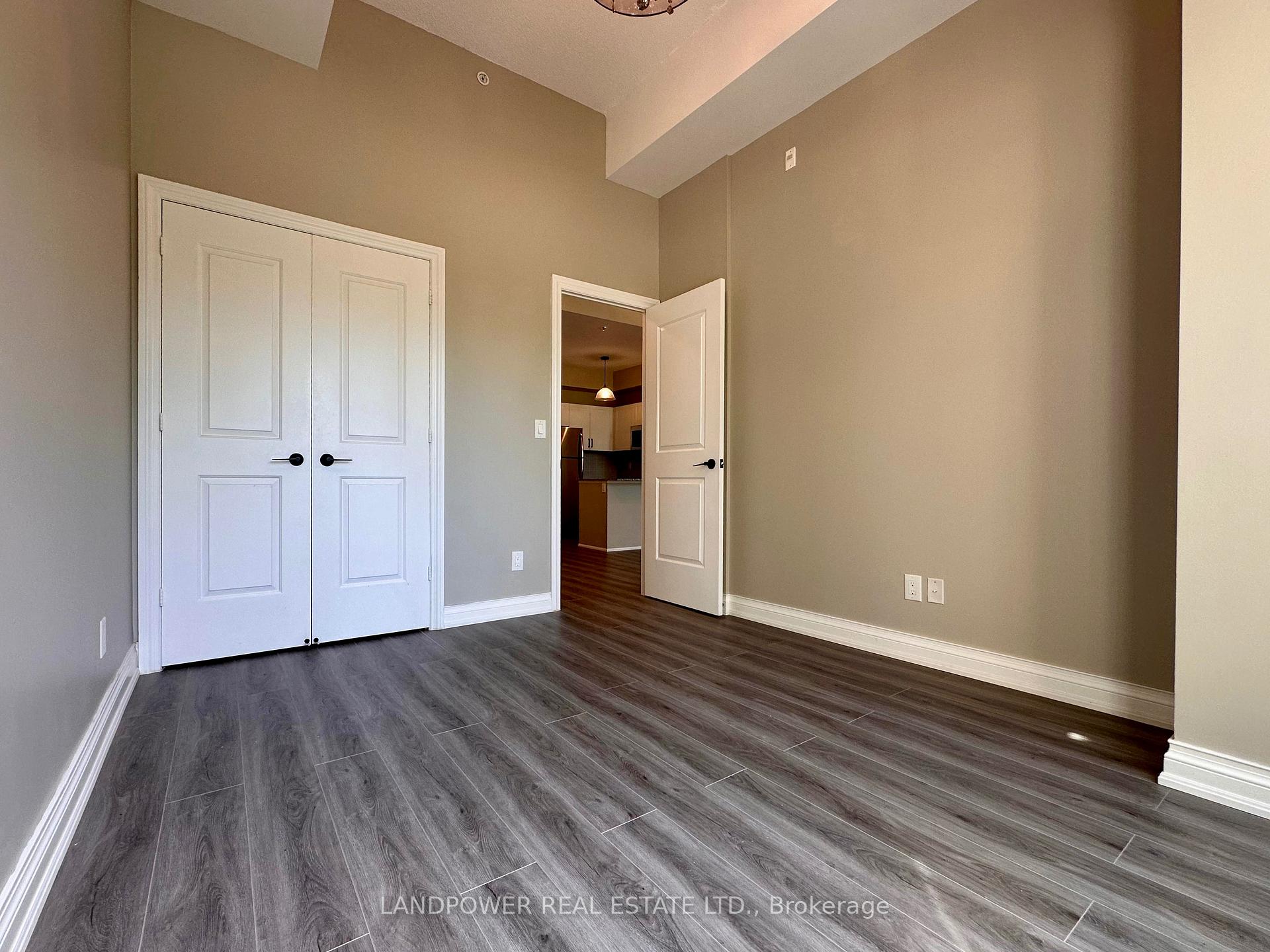 Photo 12 of Unit 113, 68 Main Street N, Markham, Old Markham Village — HOMEH