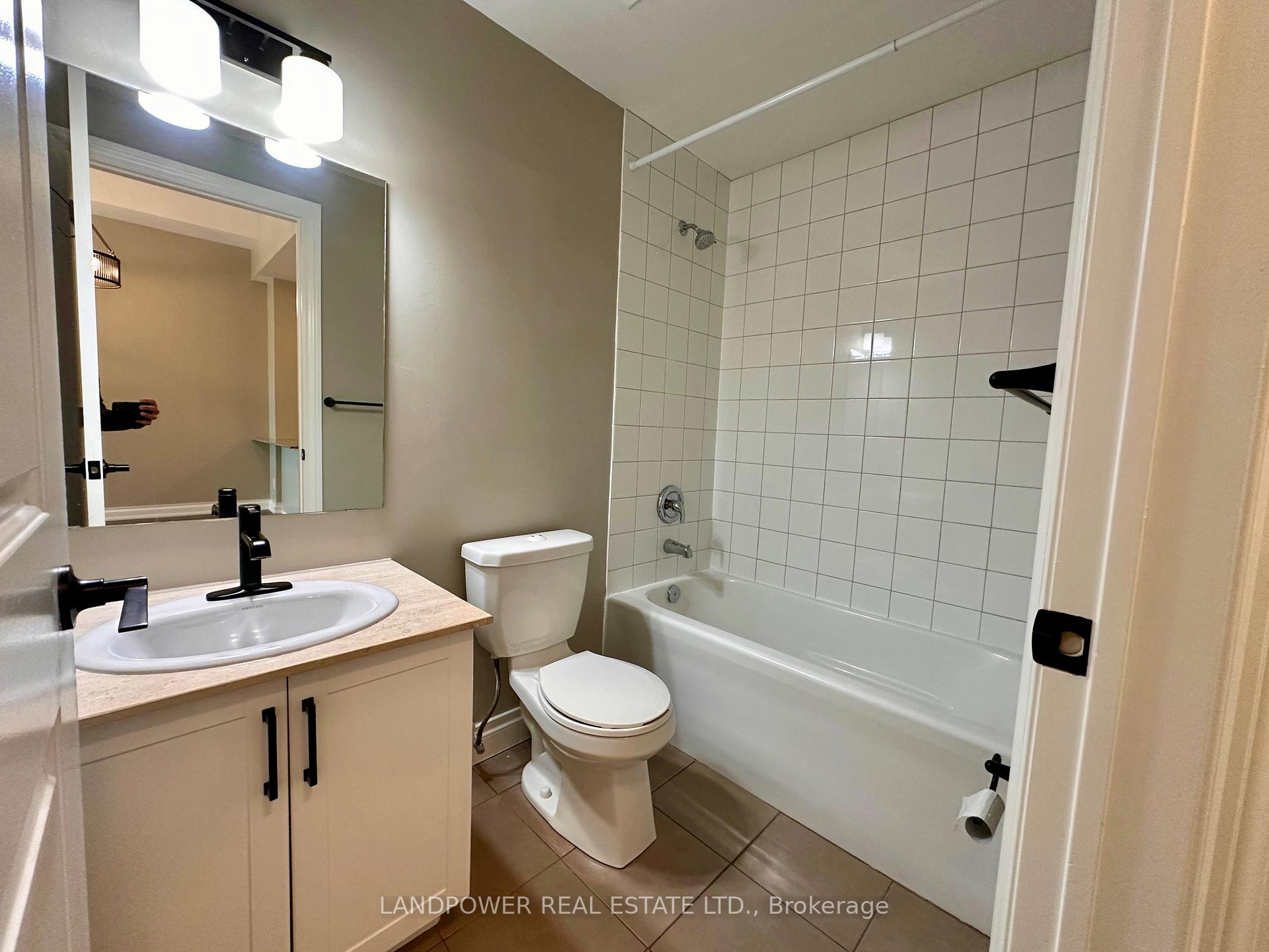 Photo 17 of Unit 113, 68 Main Street N, Markham, Old Markham Village — HOMEH