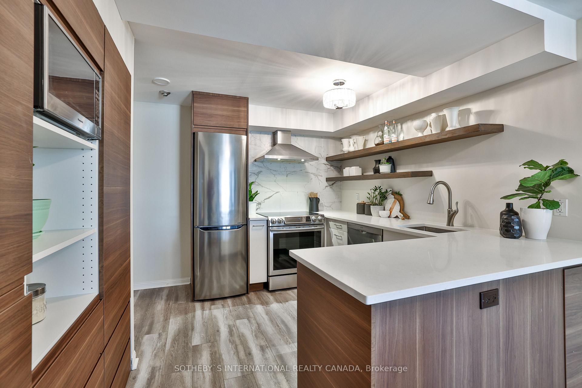 Photo 3 of Unit 201, 398 Eglinton Avenue E, Toronto, Mount Pleasant East — HOMEH