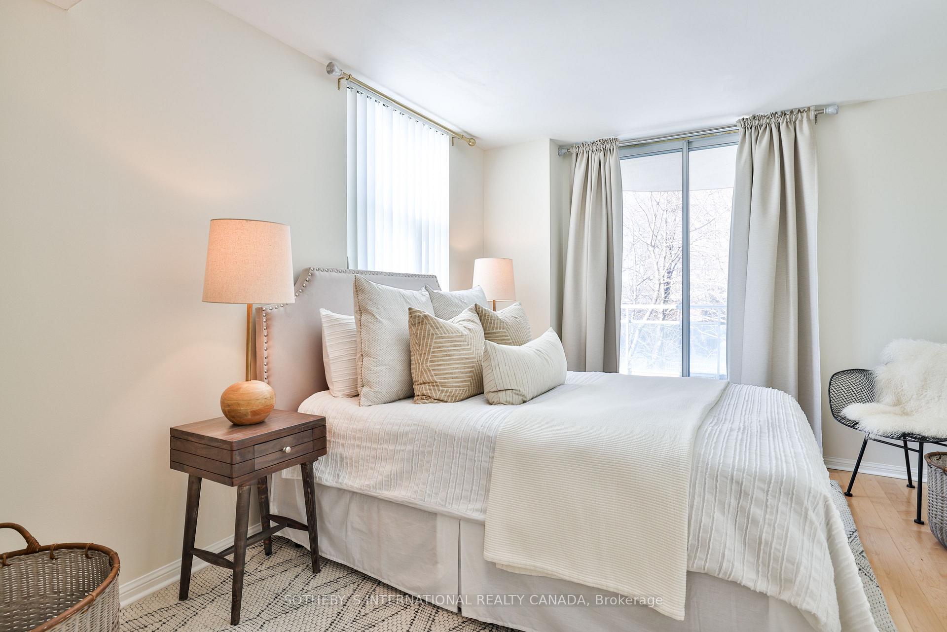 Photo 12 of Unit 201, 398 Eglinton Avenue E, Toronto, Mount Pleasant East — HOMEH