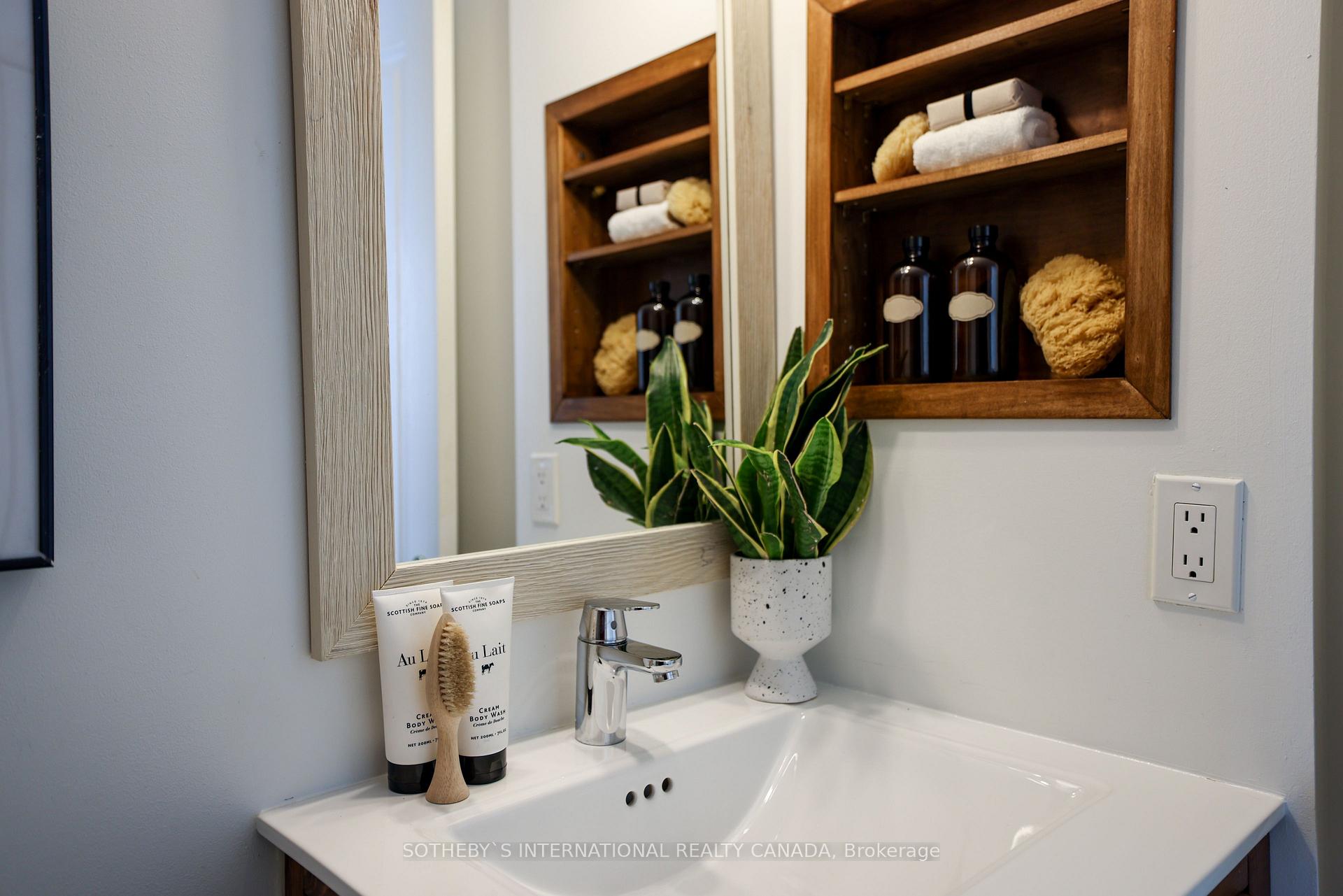 Photo 13 of Unit 201, 398 Eglinton Avenue E, Toronto, Mount Pleasant East — HOMEH