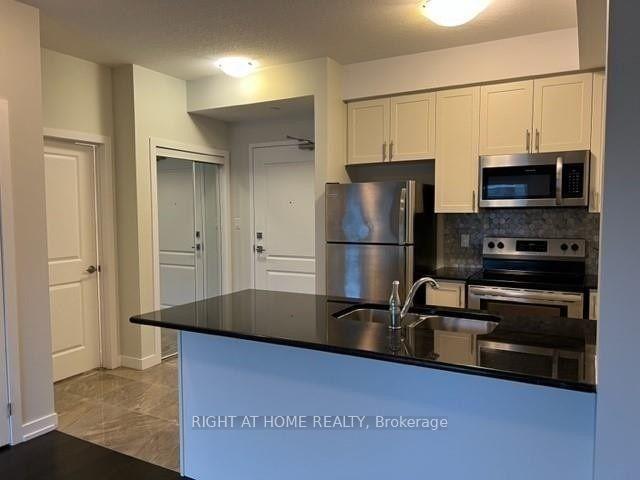 Photo 3 of Unit 206, 125 Shoreview Place, Hamilton, Lakeshore — HOMEH