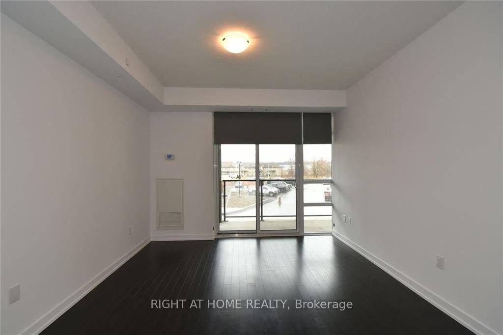 Photo 4 of Unit 206, 125 Shoreview Place, Hamilton, Lakeshore — HOMEH