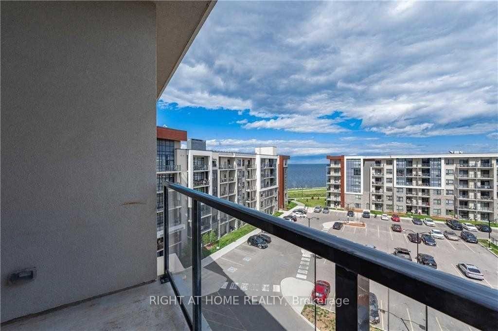 Photo 7 of Unit 206, 125 Shoreview Place, Hamilton, Lakeshore — HOMEH