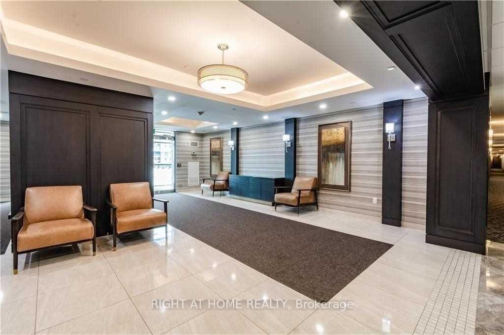 Photo 9 of Unit 206, 125 Shoreview Place, Hamilton, Lakeshore — HOMEH