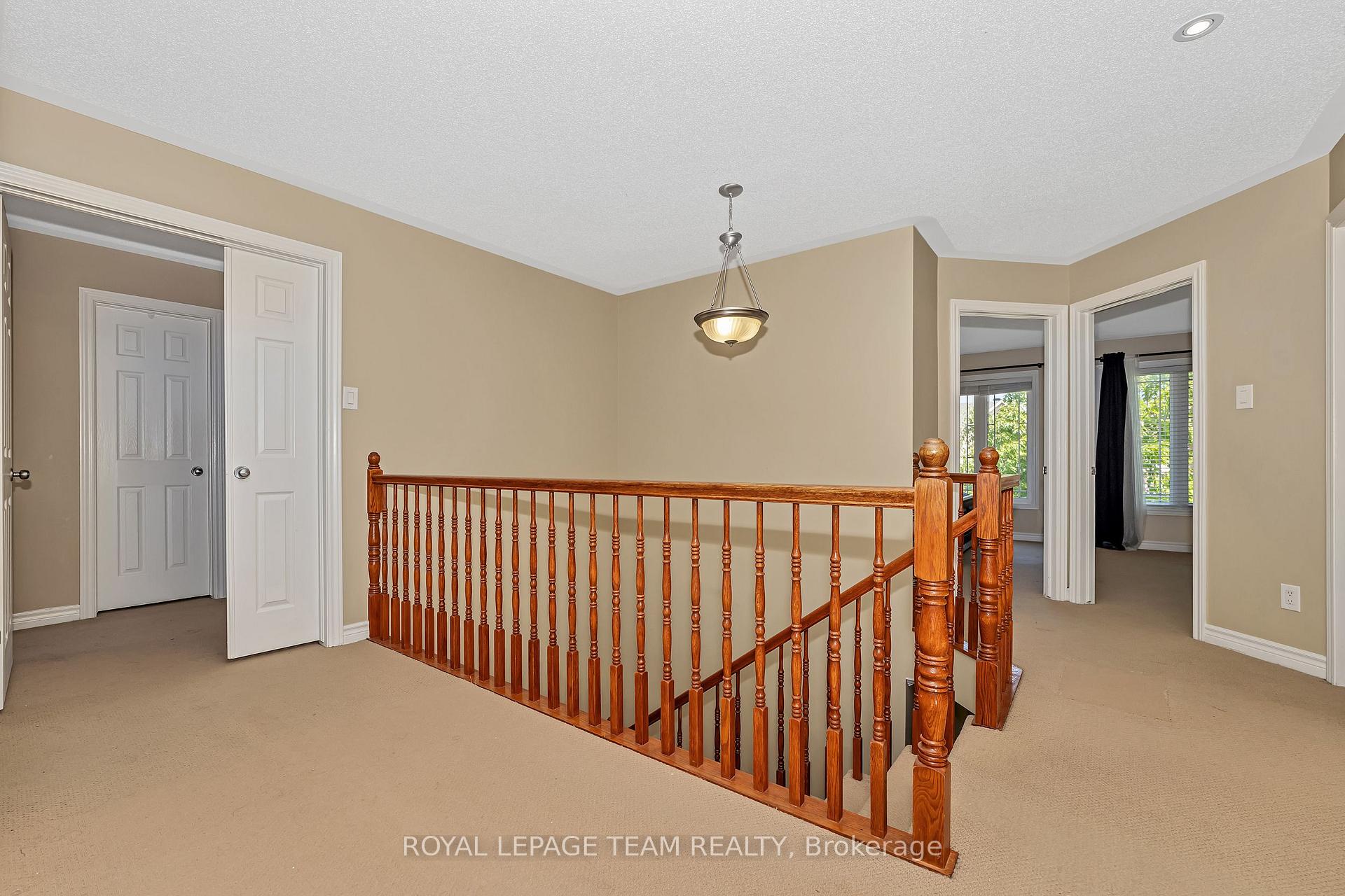 Photo 14 of 120 Tapestry Drive, Ottawa, Barrhaven - Strandherd — HOMEH