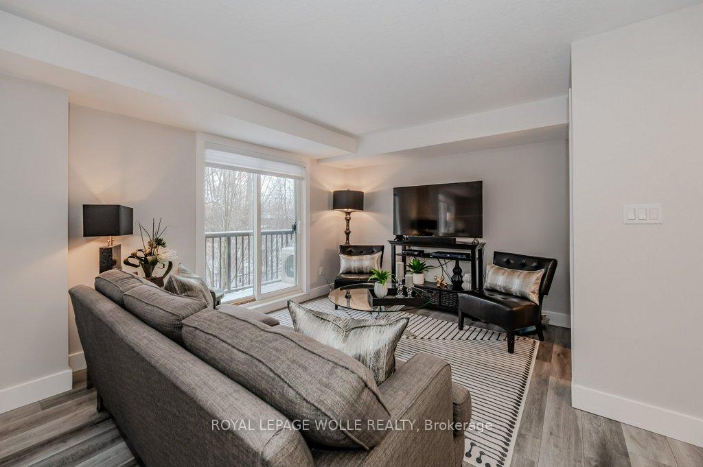 Photo 5 of Unit C, 237 Rachel Crescent, Kitchener, Huron Park — HOMEH