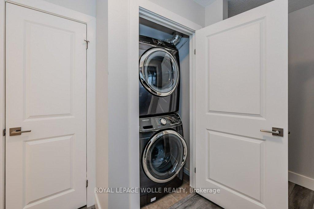 Photo 15 of Unit C, 237 Rachel Crescent, Kitchener, Huron Park — HOMEH
