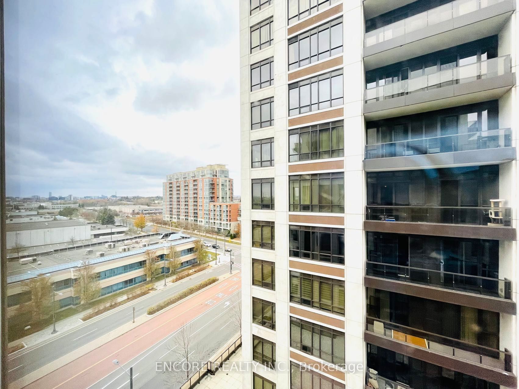 Front of Unit B921, 99 South Town Centre Boulevard