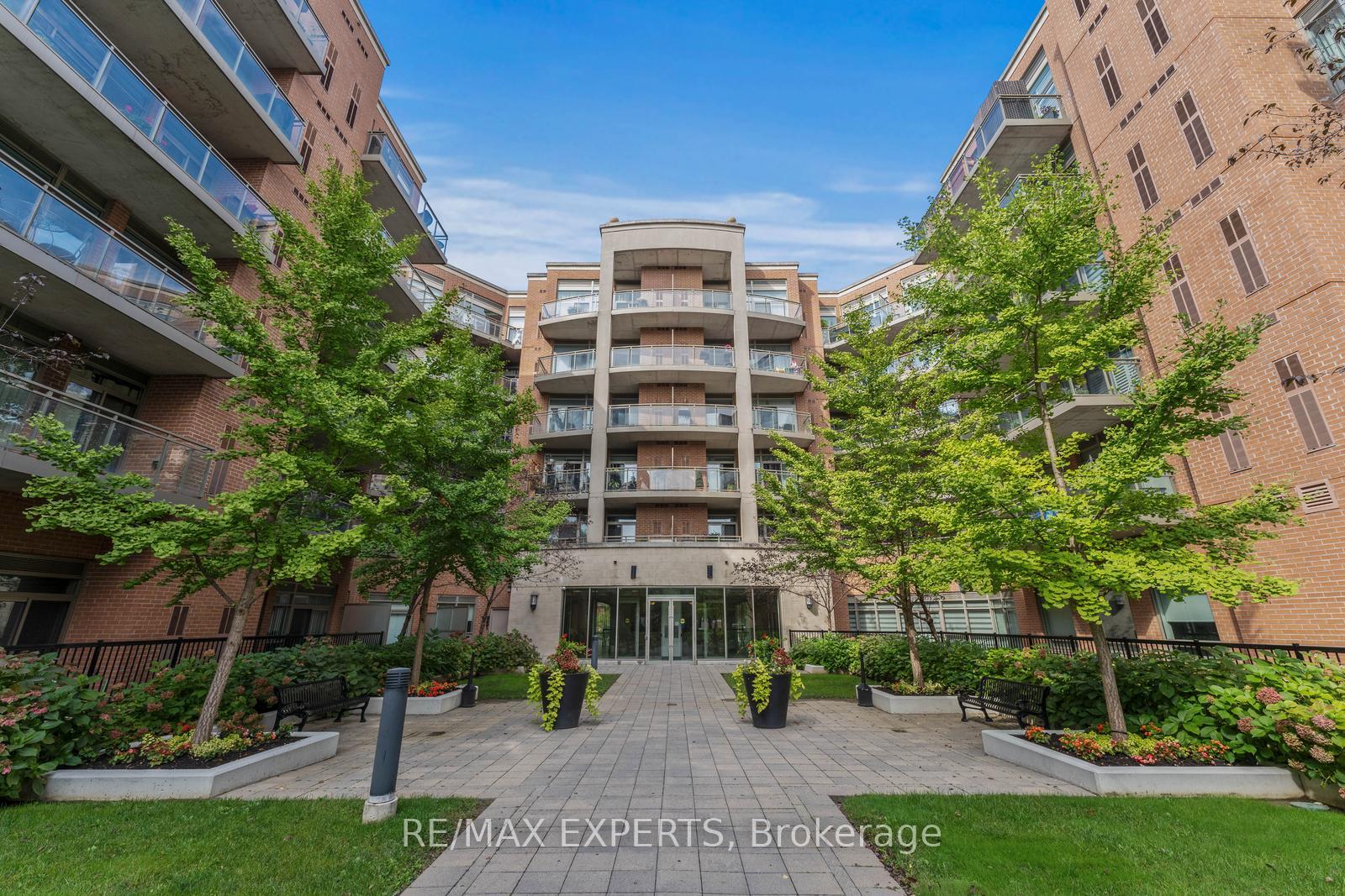 Photo 1 of Unit 427, 281 Woodbridge Avenue, Vaughan, West Woodbridge — HOMEH