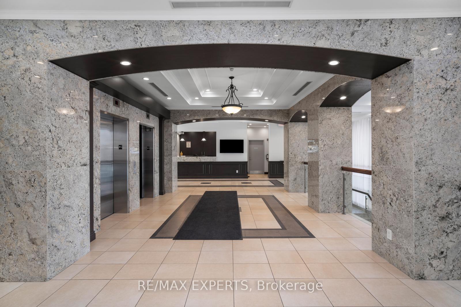 Photo 5 of Unit 427, 281 Woodbridge Avenue, Vaughan, West Woodbridge — HOMEH