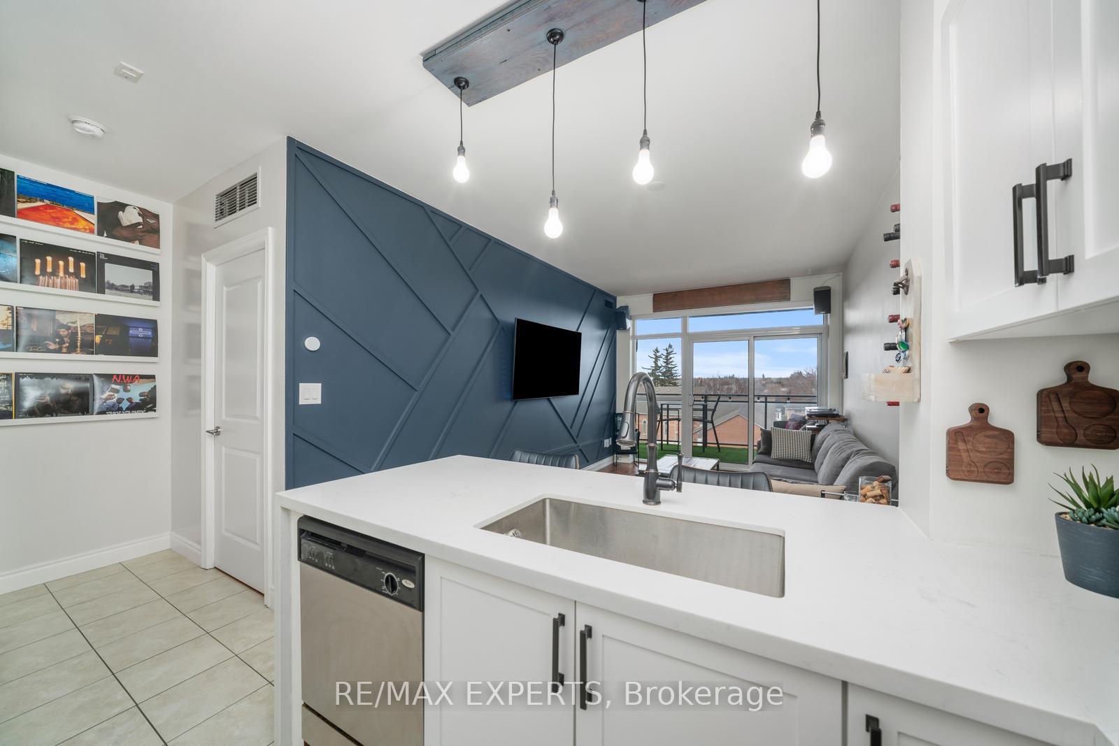 Photo 9 of Unit 427, 281 Woodbridge Avenue, Vaughan, West Woodbridge — HOMEH