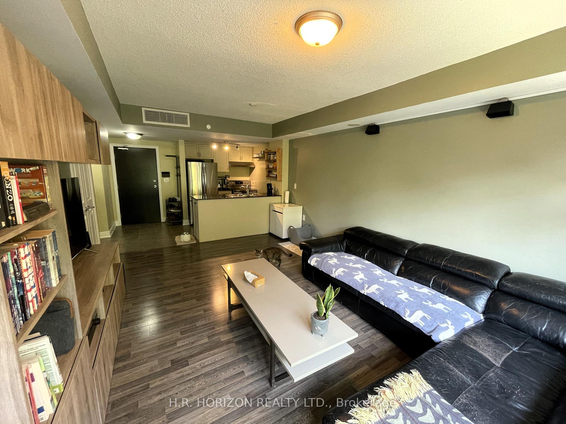 Photo 4 of Unit 306, 149 Church Street, King, Schomberg — HOMEH