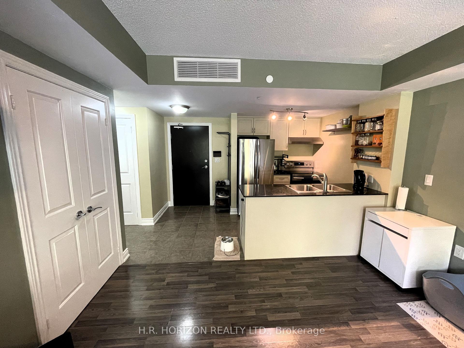 Photo 5 of Unit 306, 149 Church Street, King, Schomberg — HOMEH