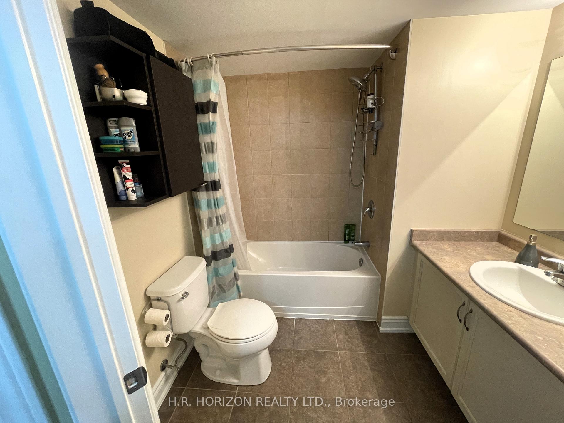 Photo 10 of Unit 306, 149 Church Street, King, Schomberg — HOMEH