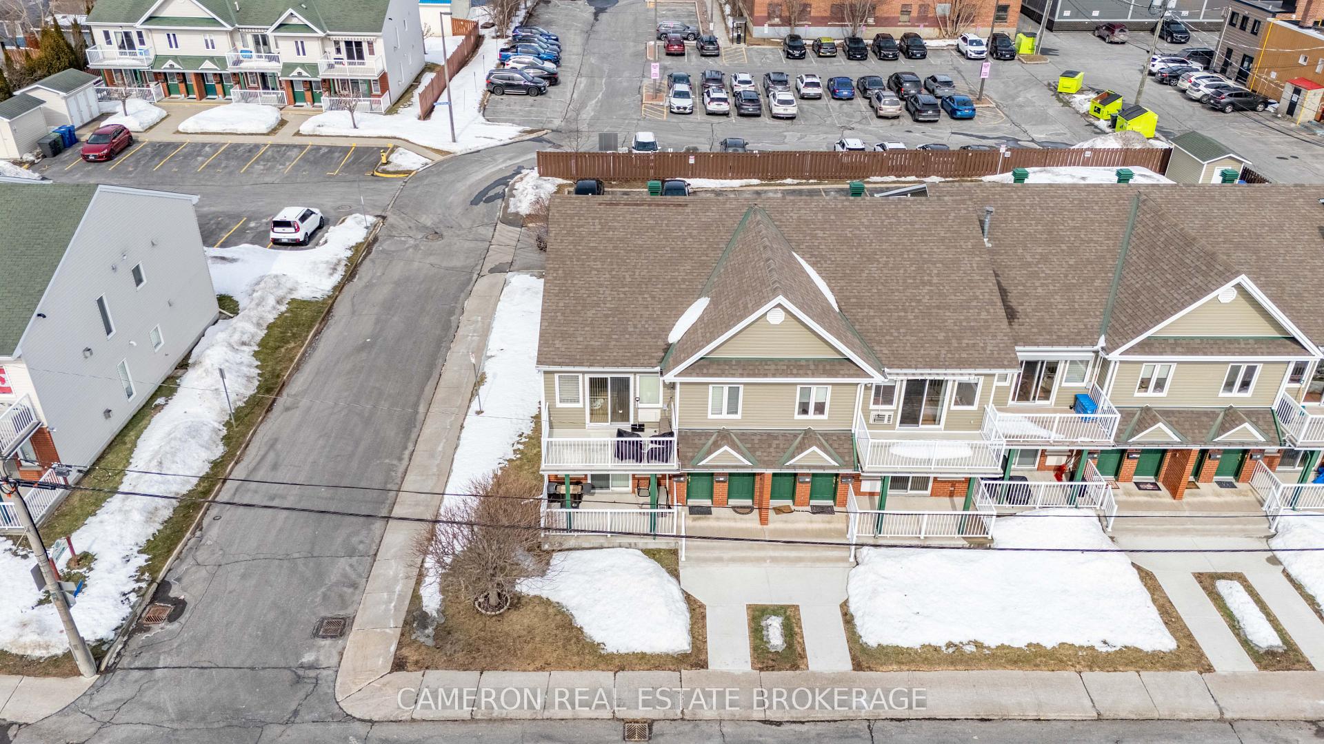Photo 2 of Unit 5, 19A First Street W, Cornwall — HOMEH