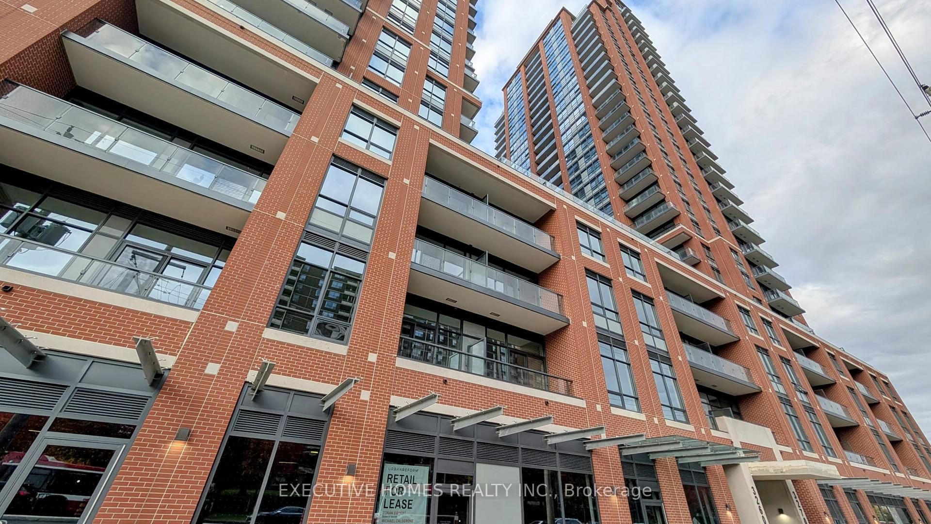 Front of Unit 1930, 3270 Sheppard Avenue E