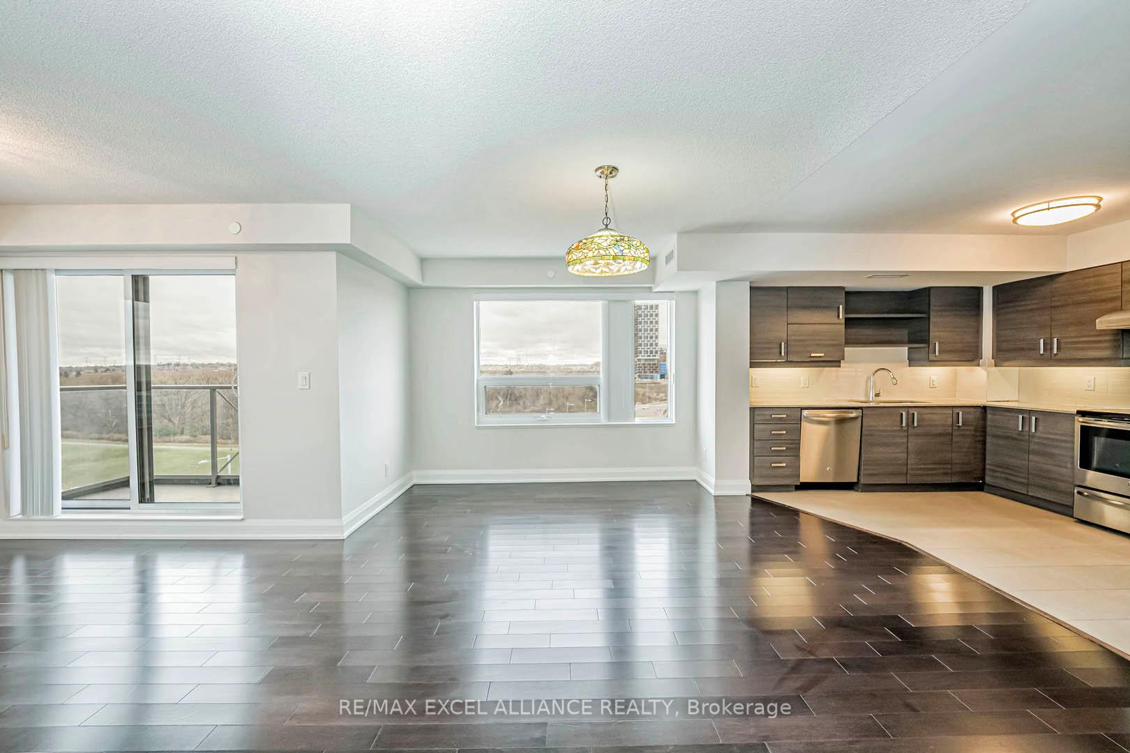 Photo 16 of Unit 808, 8200 Birchmount Road, Markham, Unionville — HOMEH