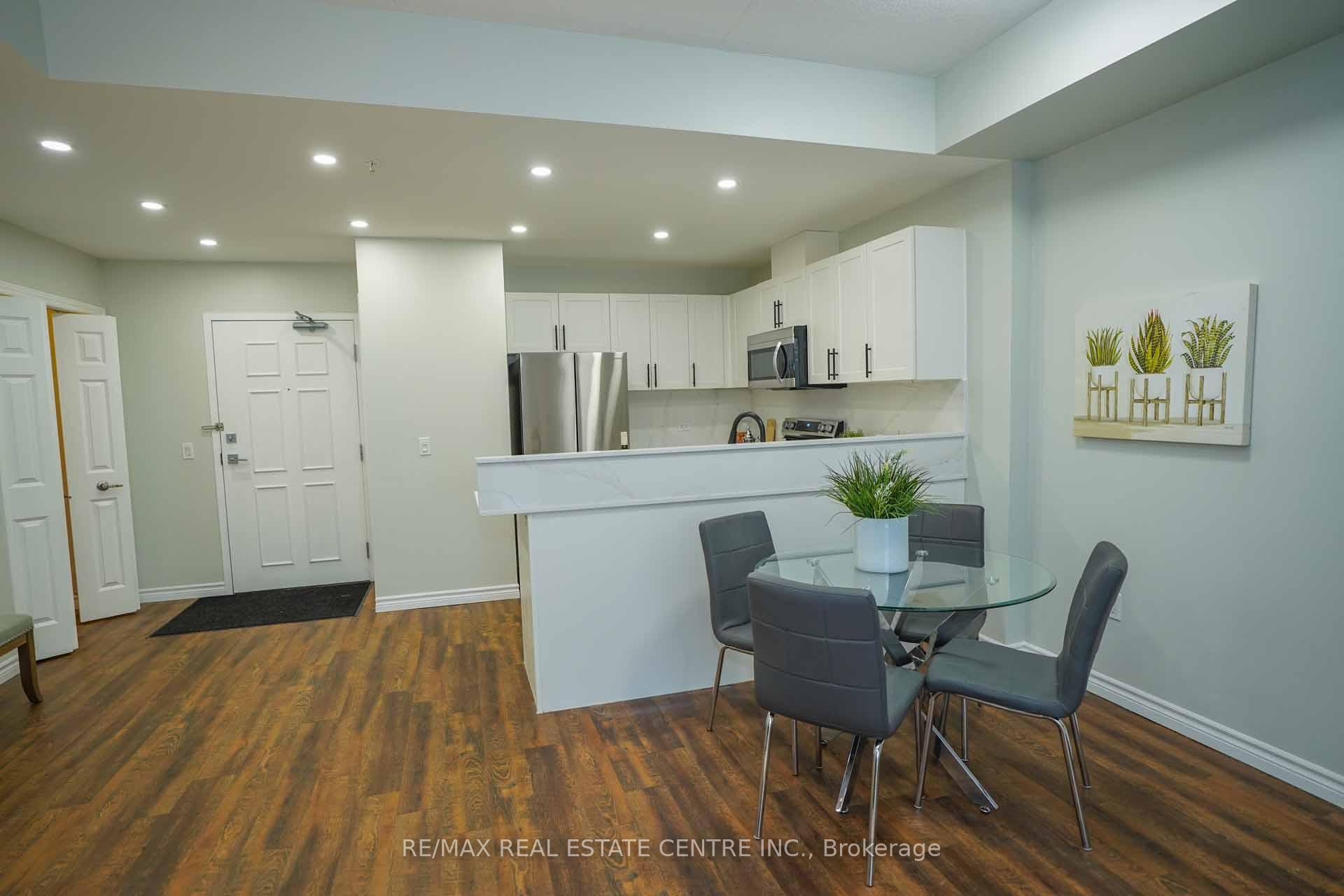 Photo 18 of 7 Kay Crescent, Guelph, Pineridge/Westminster Woods — HOMEH