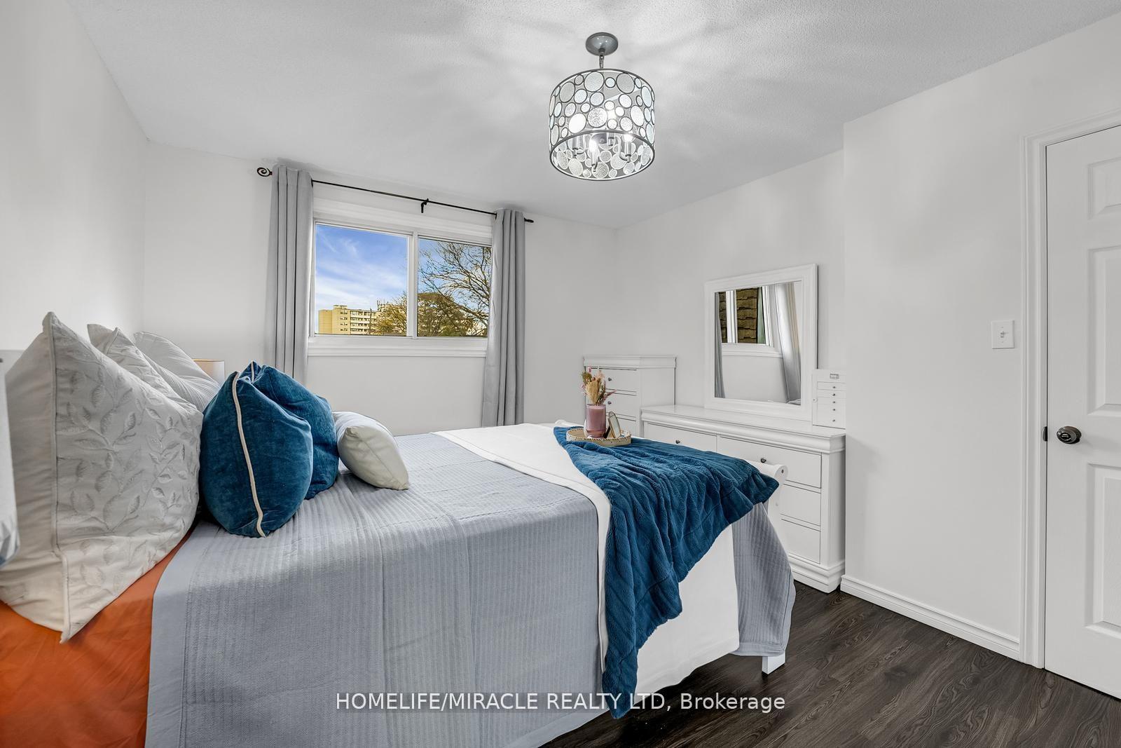 Photo 16 of Unit 12, 293 Limeridge Road W, Hamilton, Rolston — HOMEH