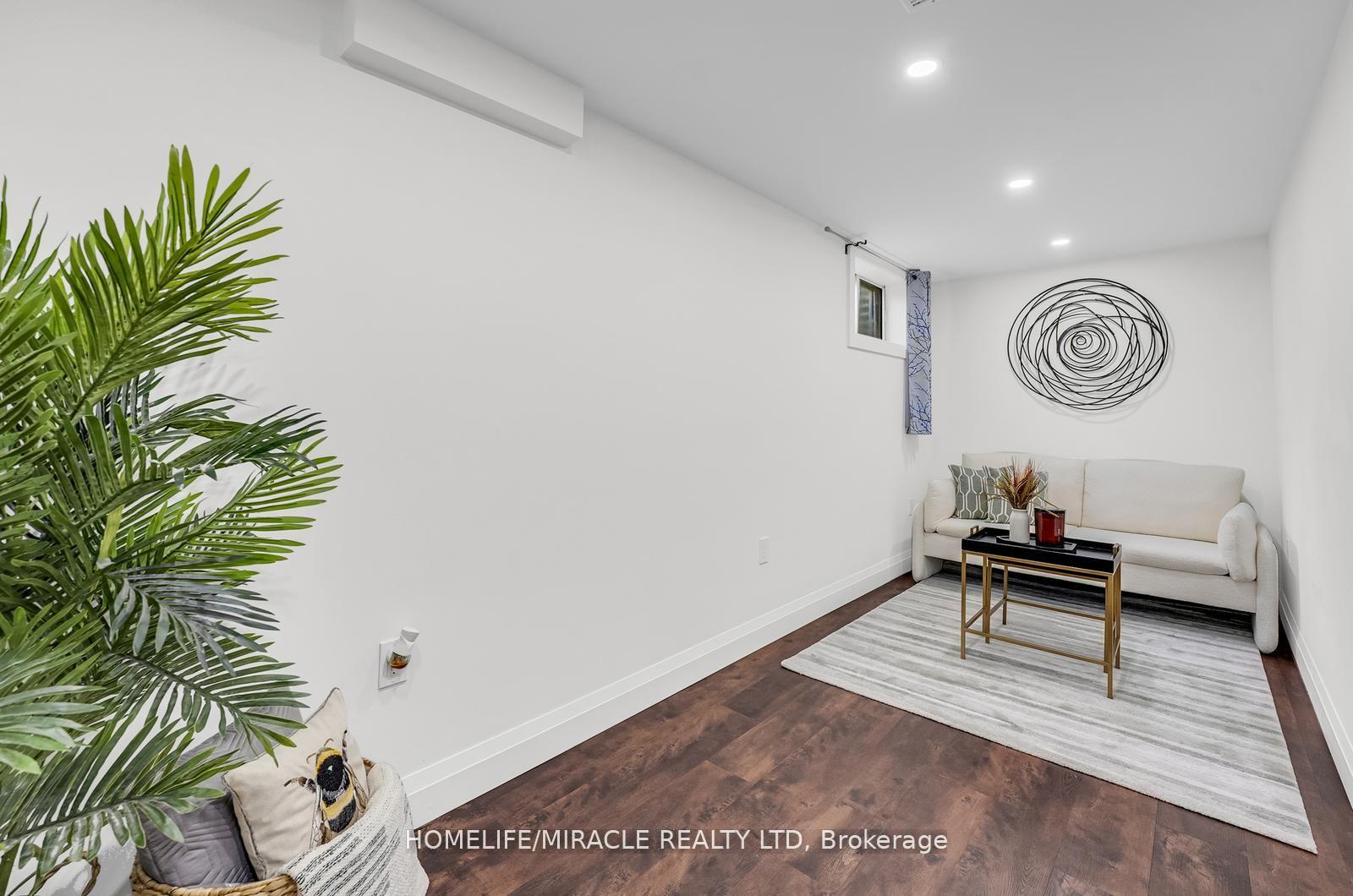Photo 24 of Unit 12, 293 Limeridge Road W, Hamilton, Rolston — HOMEH