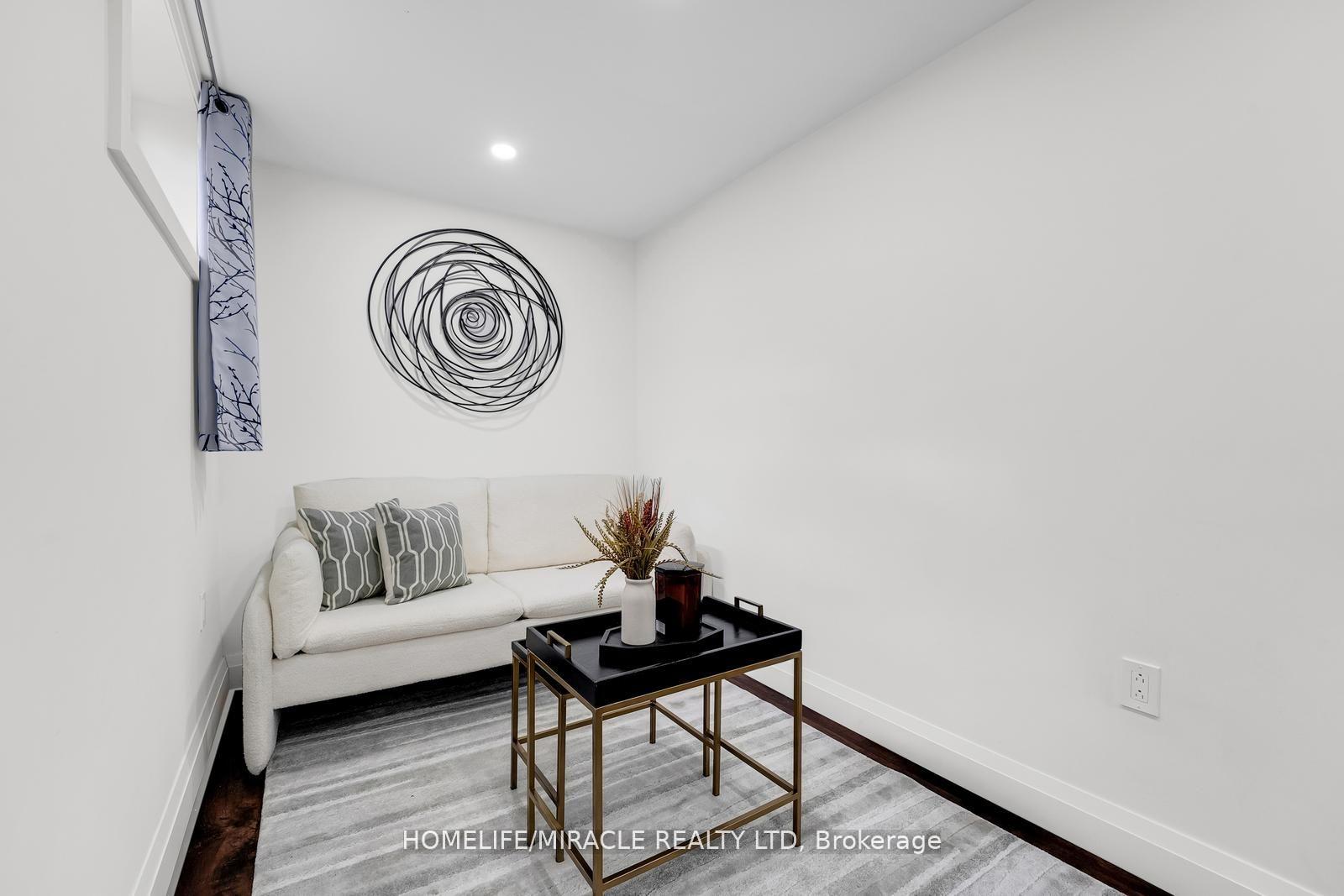 Photo 26 of Unit 12, 293 Limeridge Road W, Hamilton, Rolston — HOMEH