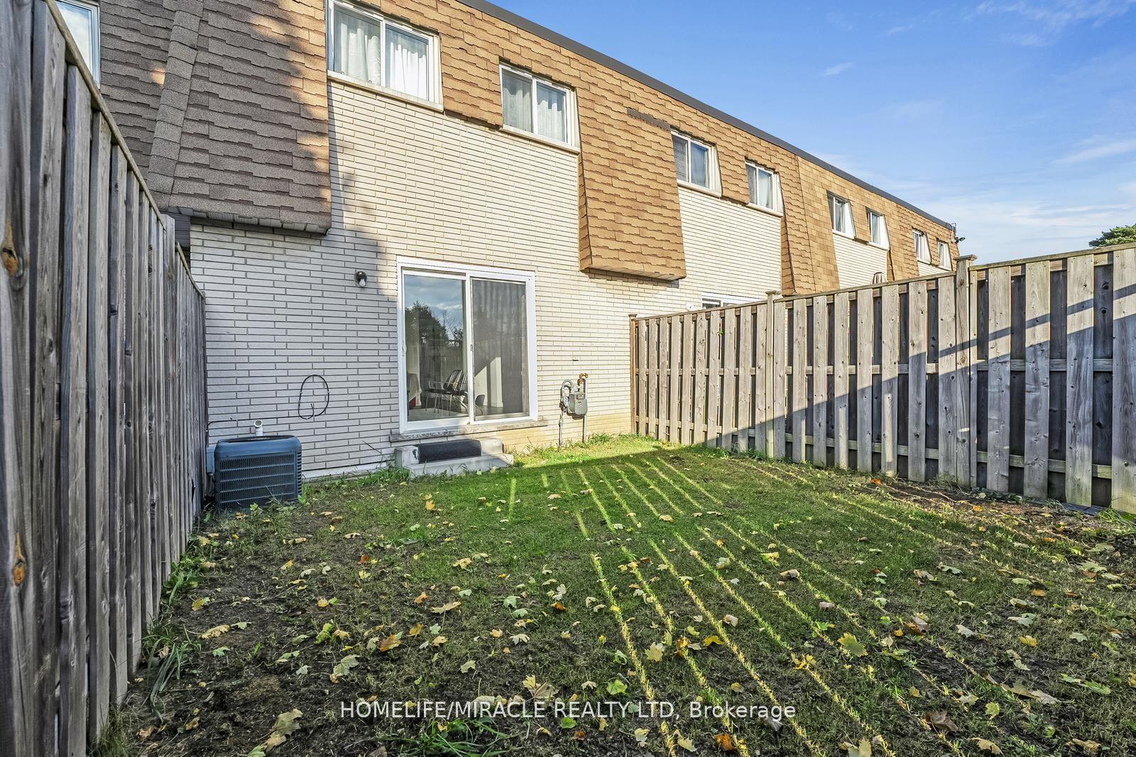 Photo 35 of Unit 12, 293 Limeridge Road W, Hamilton, Rolston — HOMEH