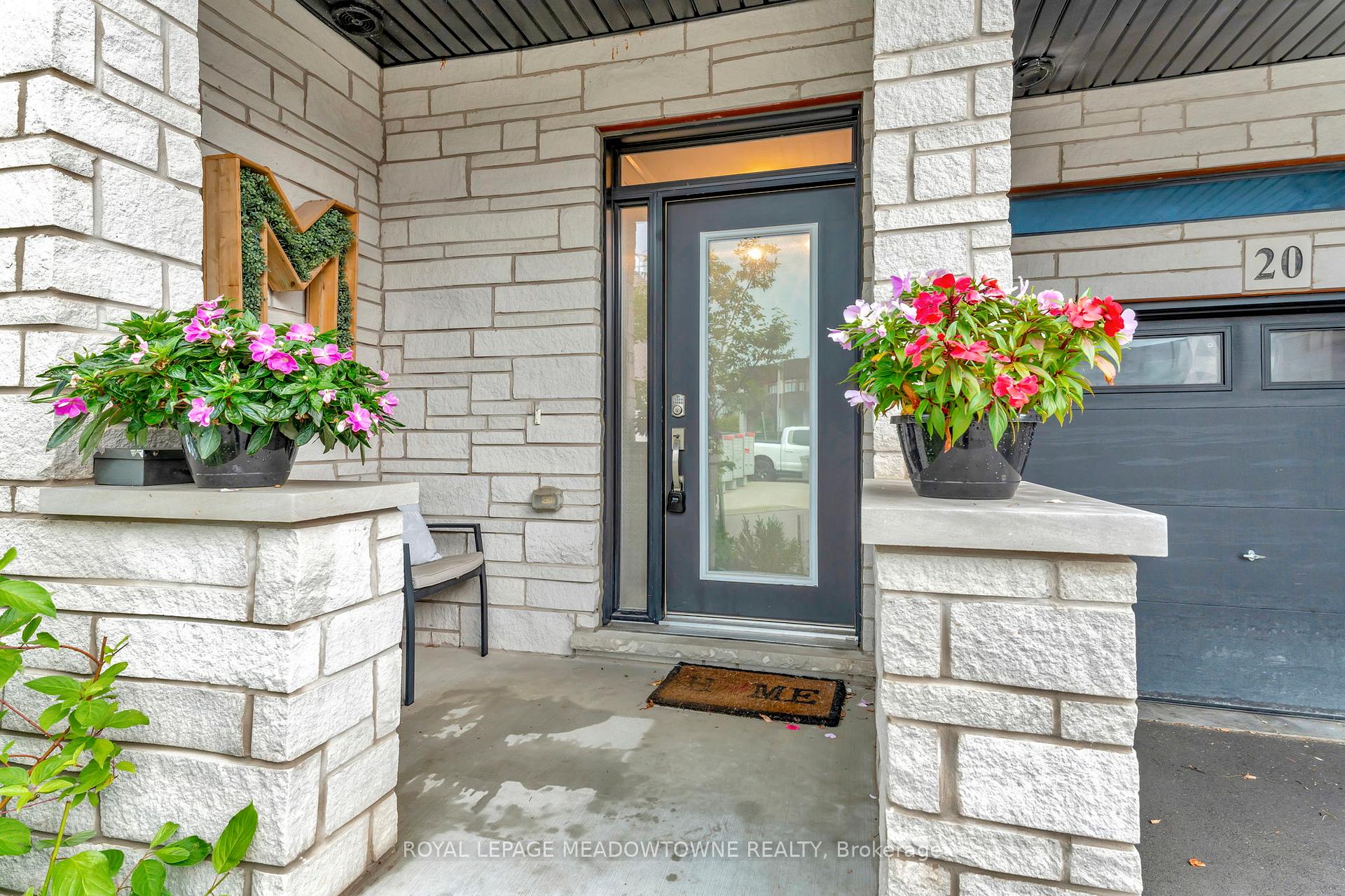 Photo 2 of Unit 20, 35 Midhurst Heights, Hamilton, Stoney Creek Mountain — HOMEH