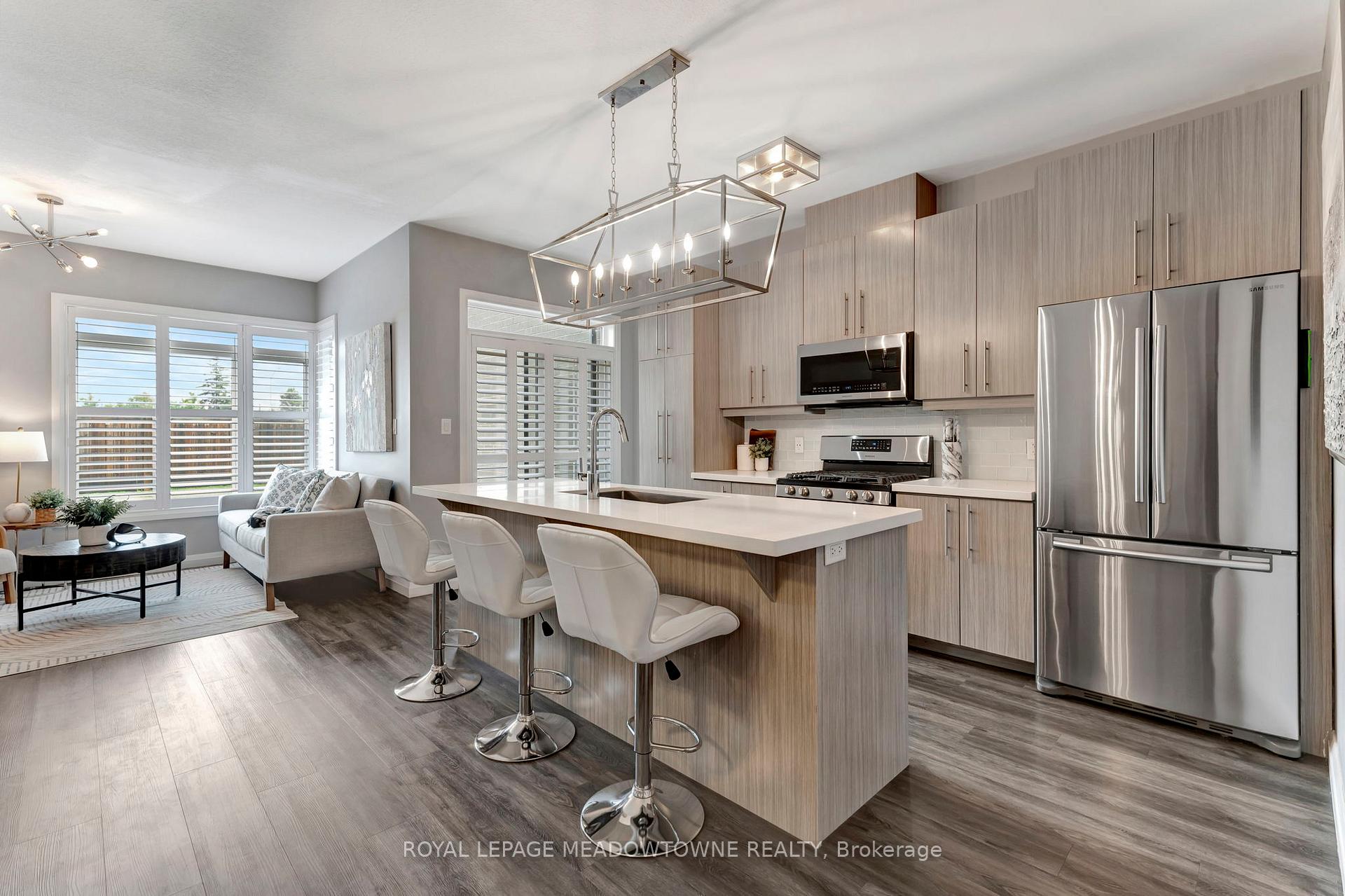 Photo 4 of Unit 20, 35 Midhurst Heights, Hamilton, Stoney Creek Mountain — HOMEH