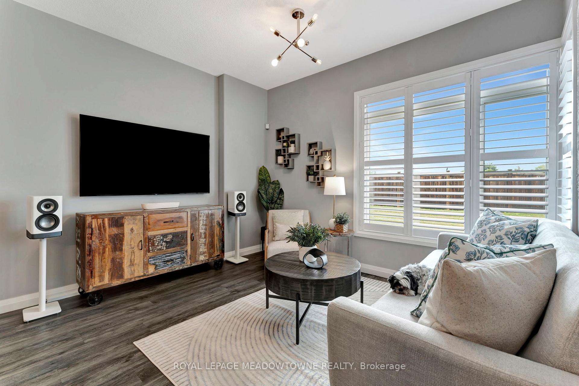 Photo 8 of Unit 20, 35 Midhurst Heights, Hamilton, Stoney Creek Mountain — HOMEH