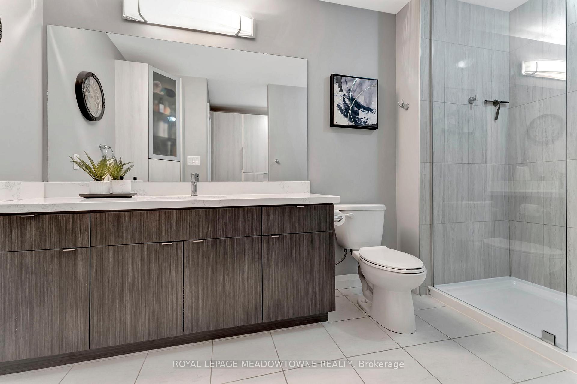 Photo 12 of Unit 20, 35 Midhurst Heights, Hamilton, Stoney Creek Mountain — HOMEH